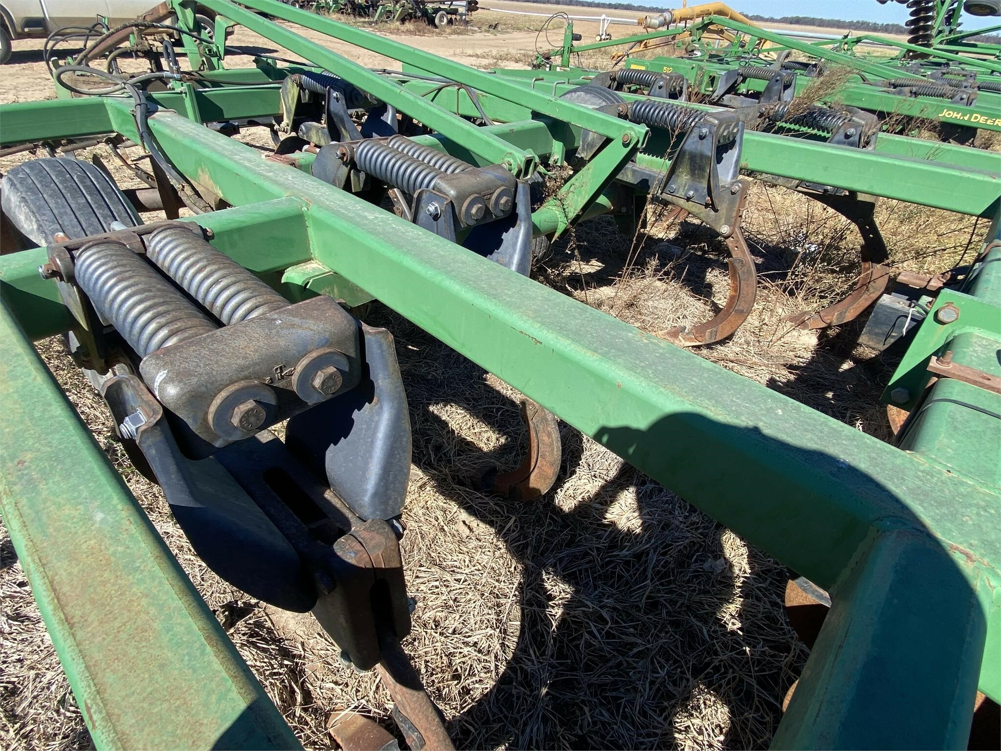 2002 John Deere 512 In-Line Ripper