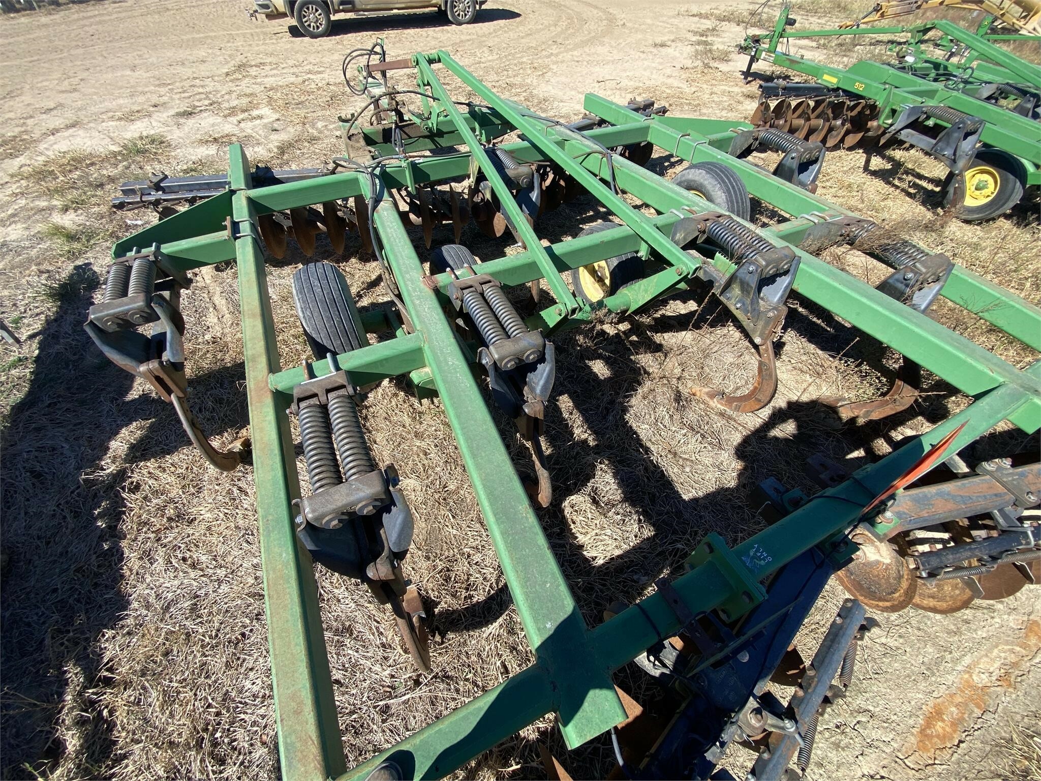 2002 John Deere 512 In-Line Ripper