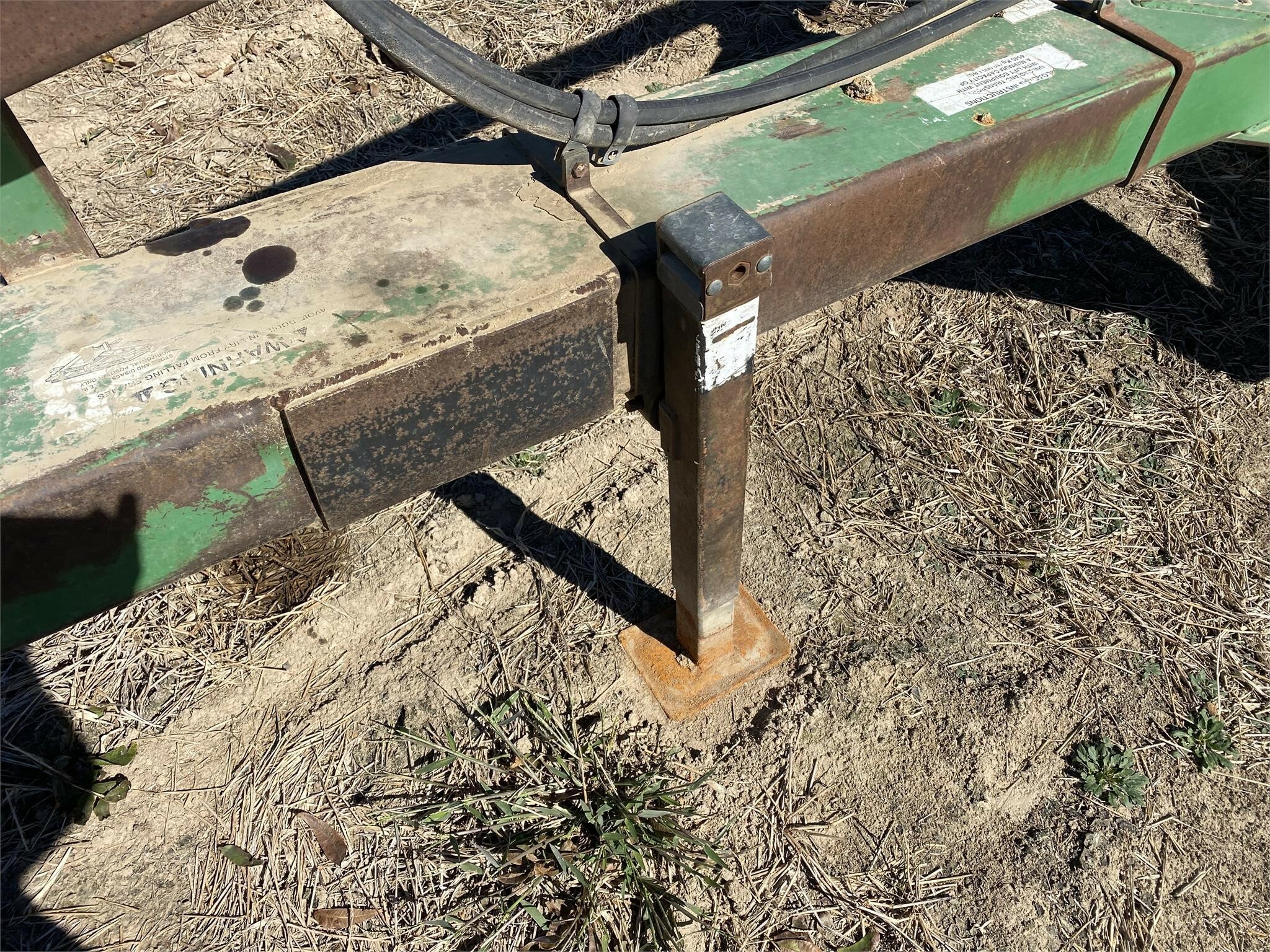 2002 John Deere 512 In-Line Ripper