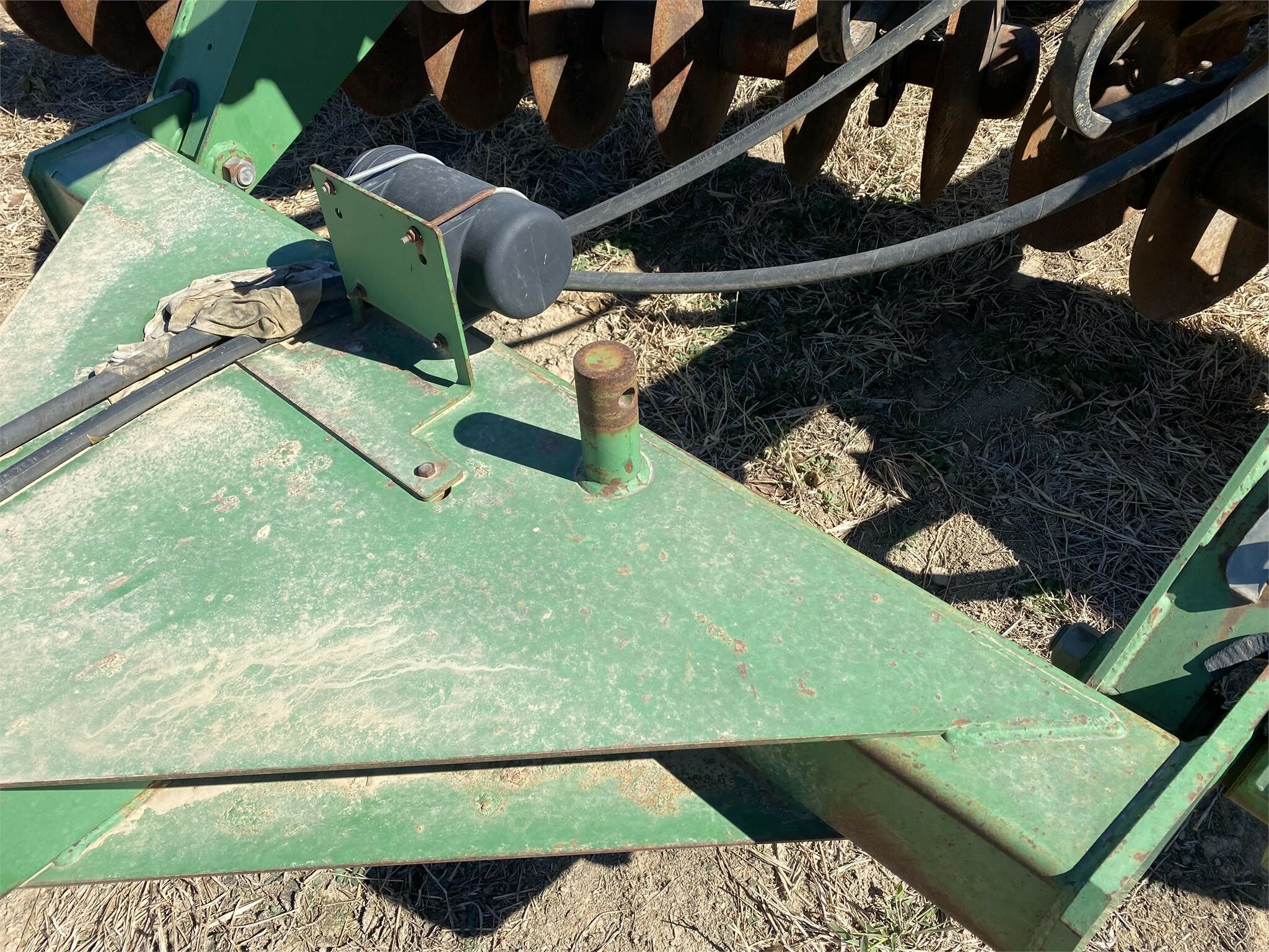 2002 John Deere 512 In-Line Ripper