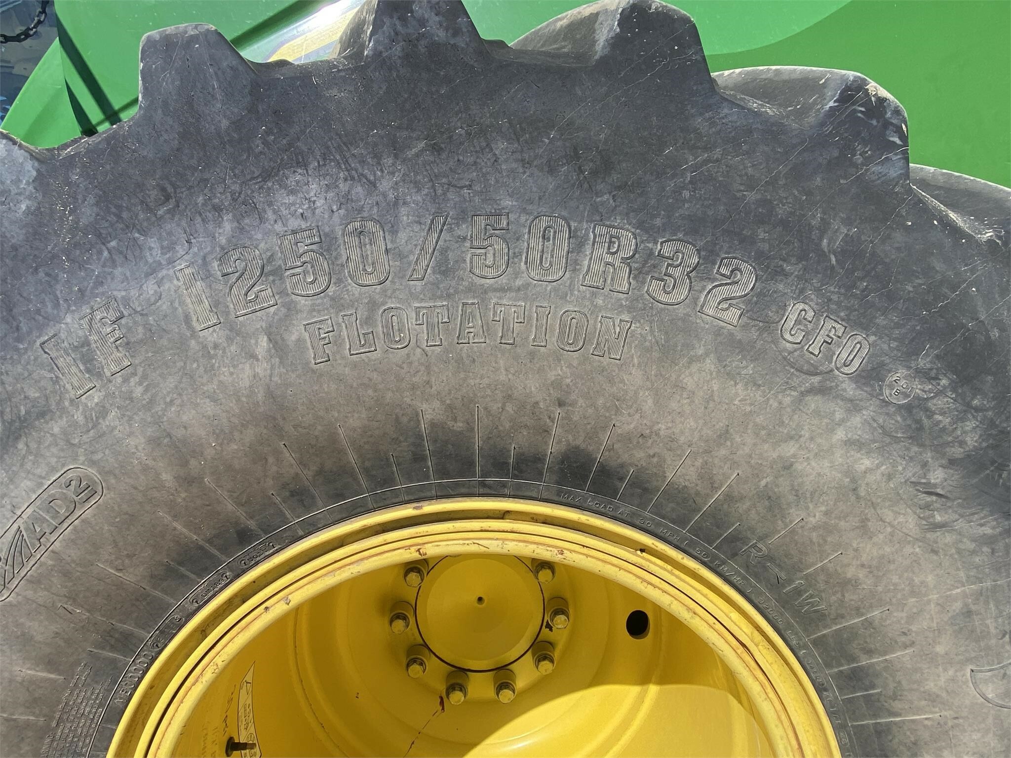 2014 John Deere S690 Combine