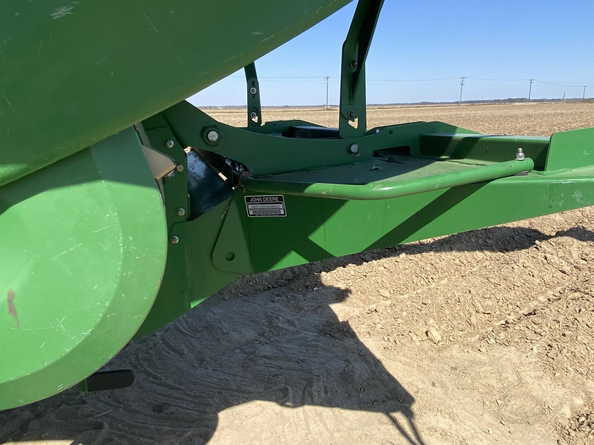 2014 John Deere S690 Combine