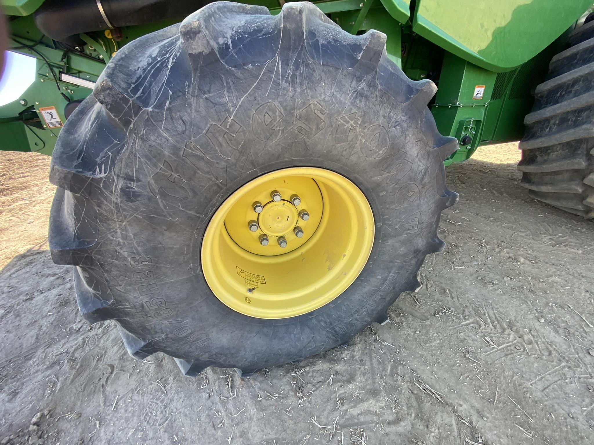 2014 John Deere S690 Combine