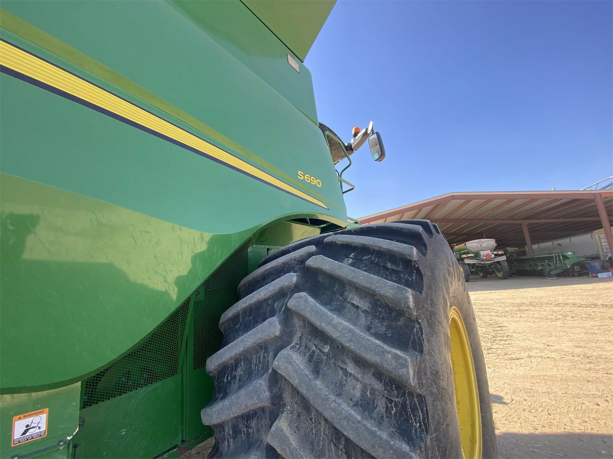 2014 John Deere S690 Combine