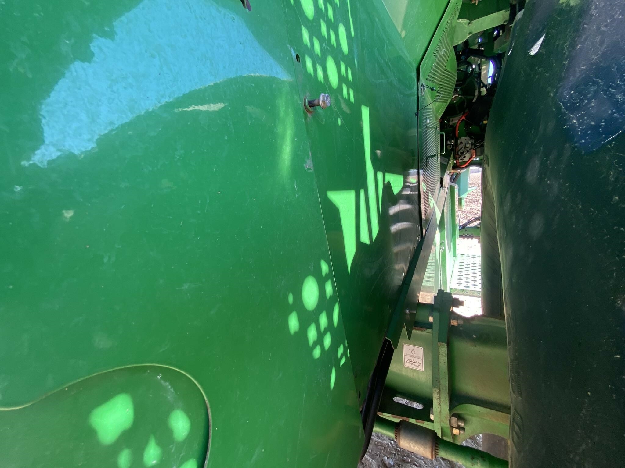 2014 John Deere S690 Combine