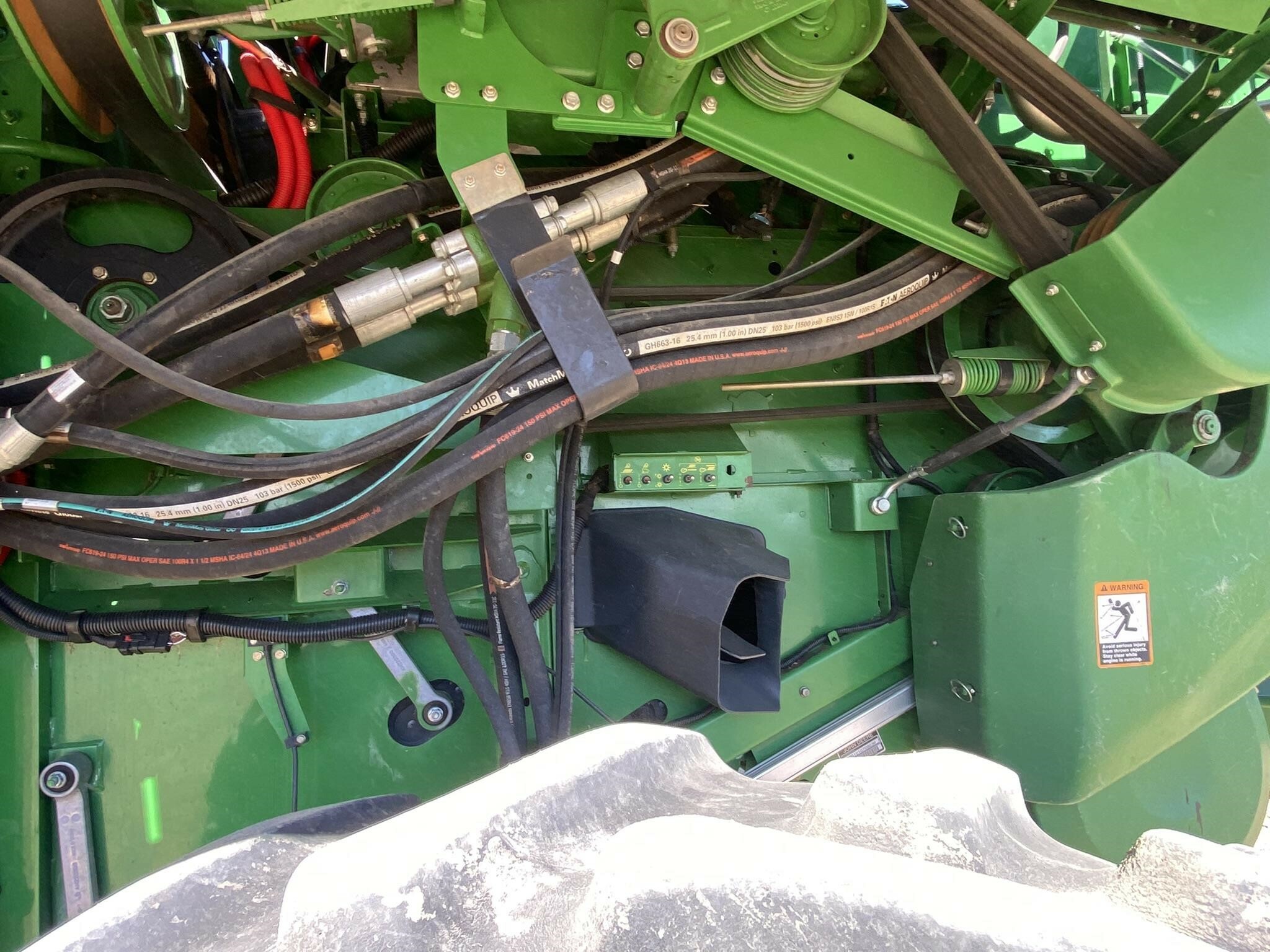 2014 John Deere S690 Combine