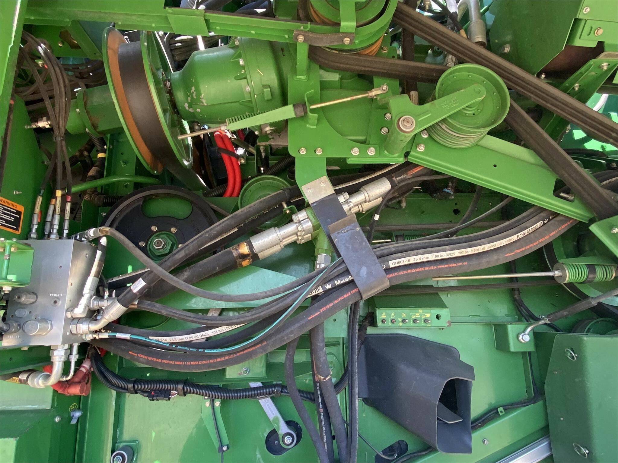 2014 John Deere S690 Combine