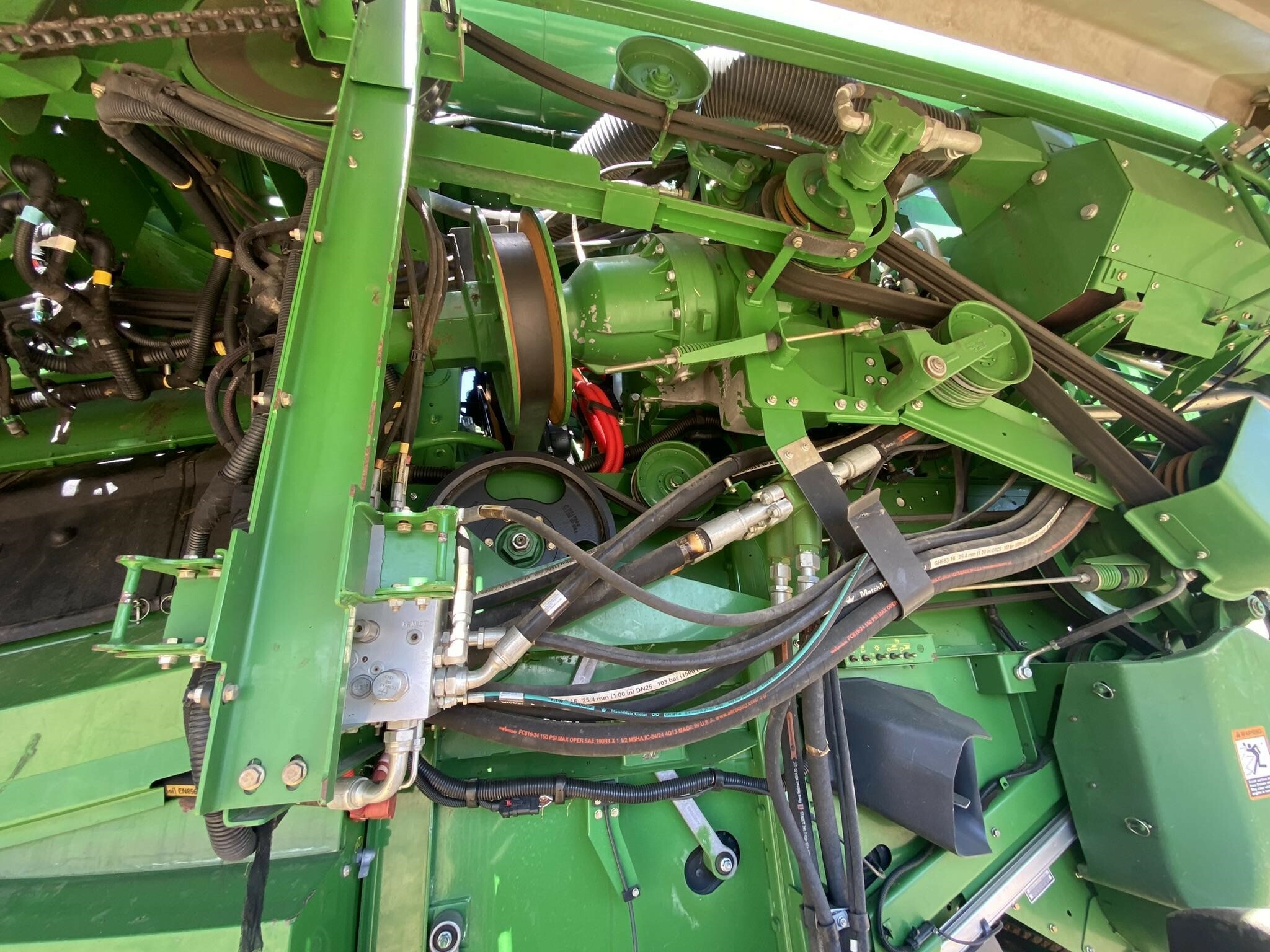 2014 John Deere S690 Combine