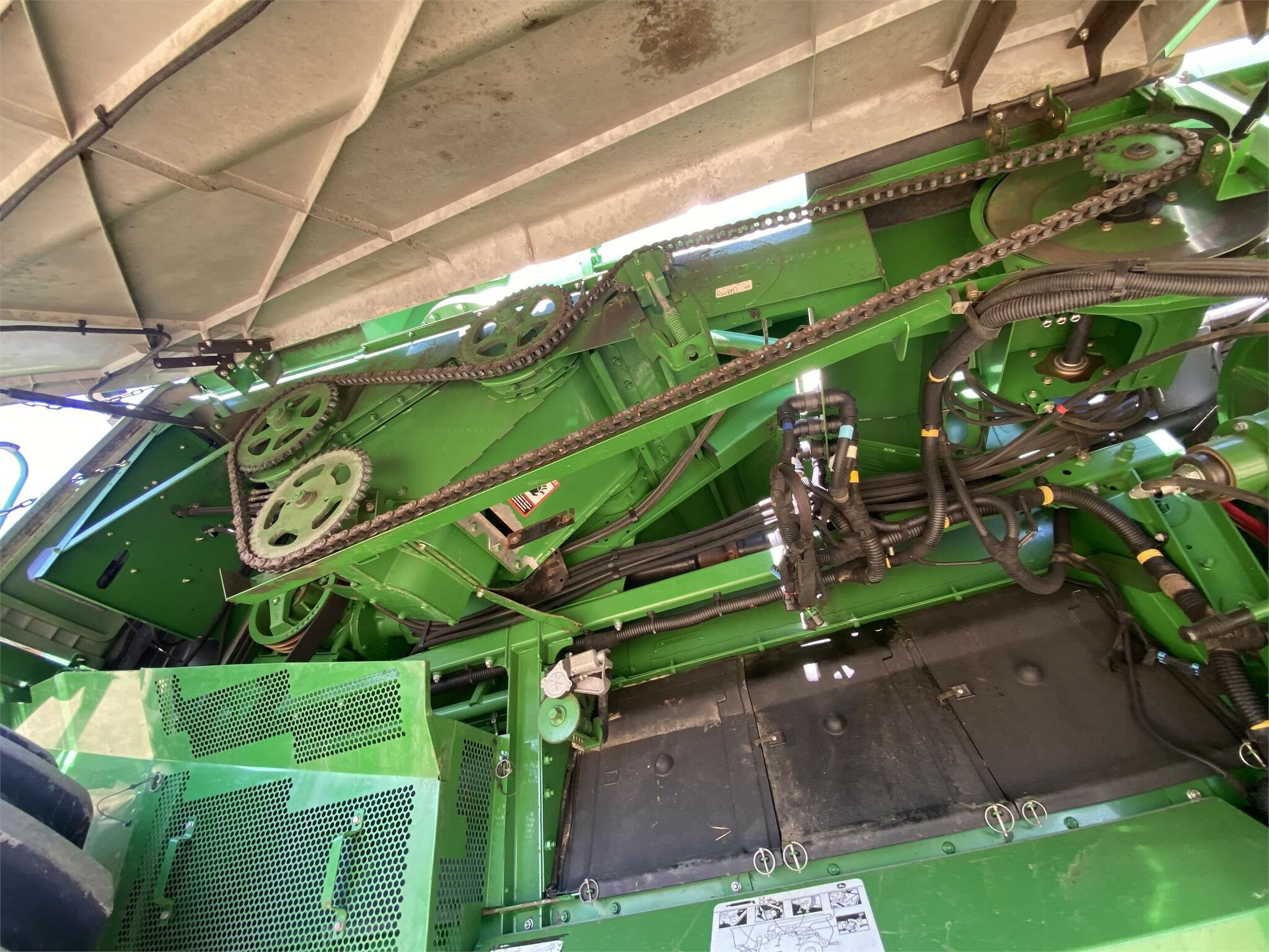 2014 John Deere S690 Combine