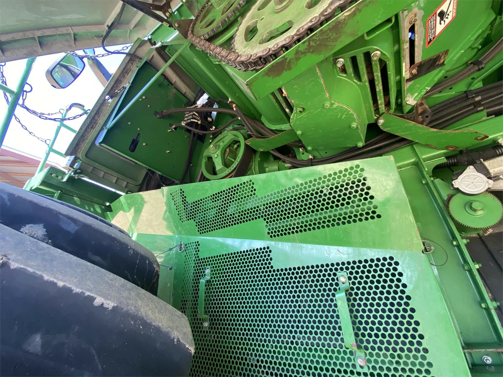 2014 John Deere S690 Combine