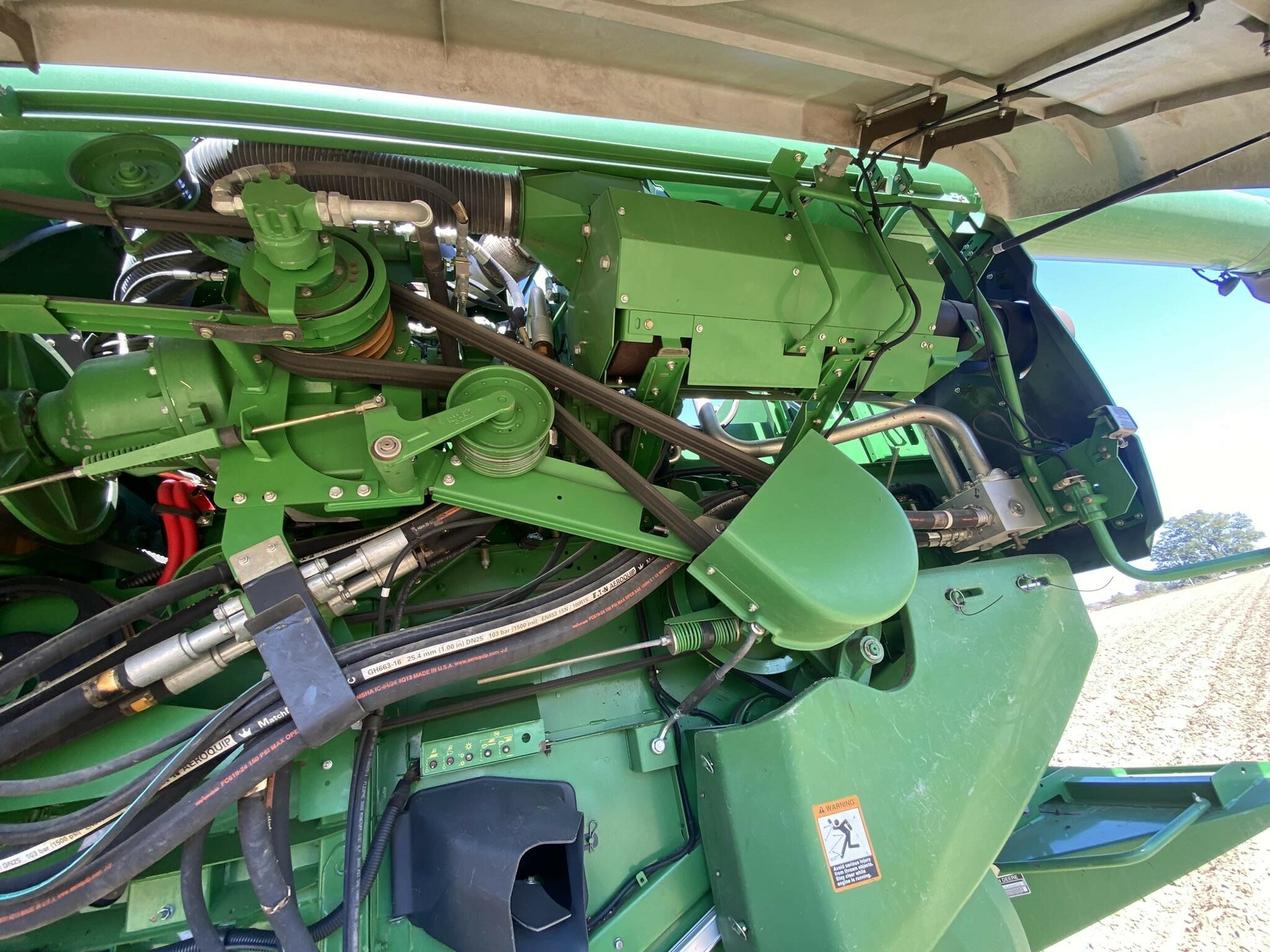 2014 John Deere S690 Combine