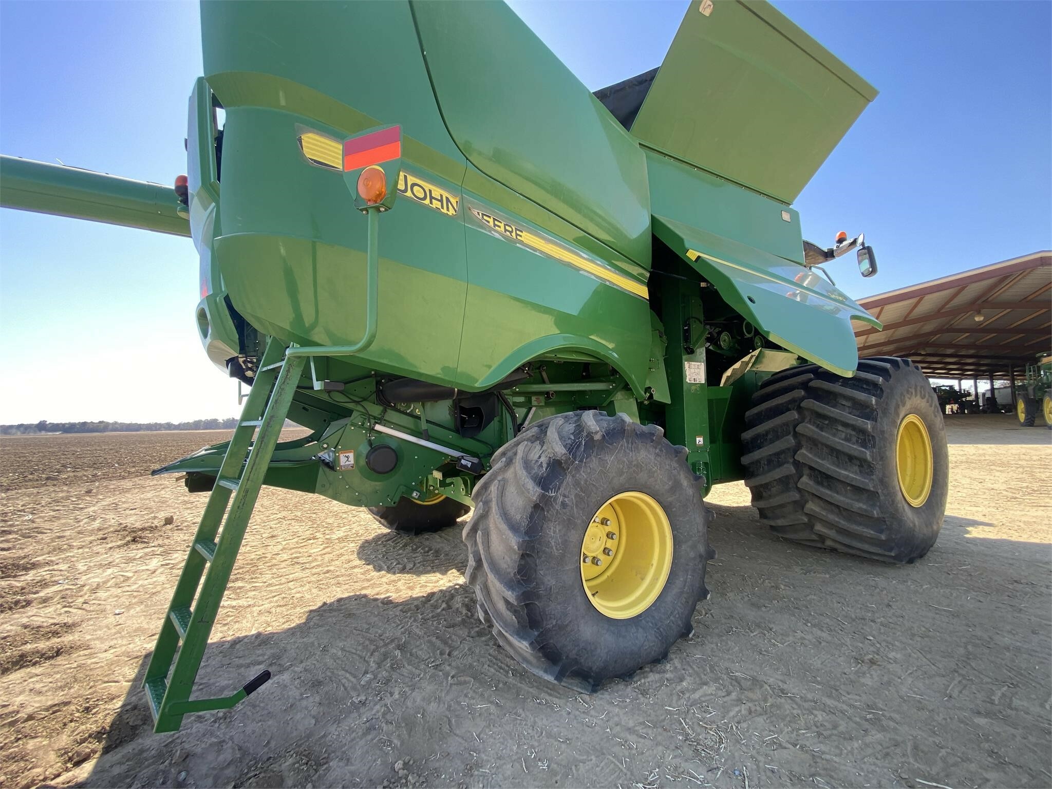 2014 John Deere S690 Combine