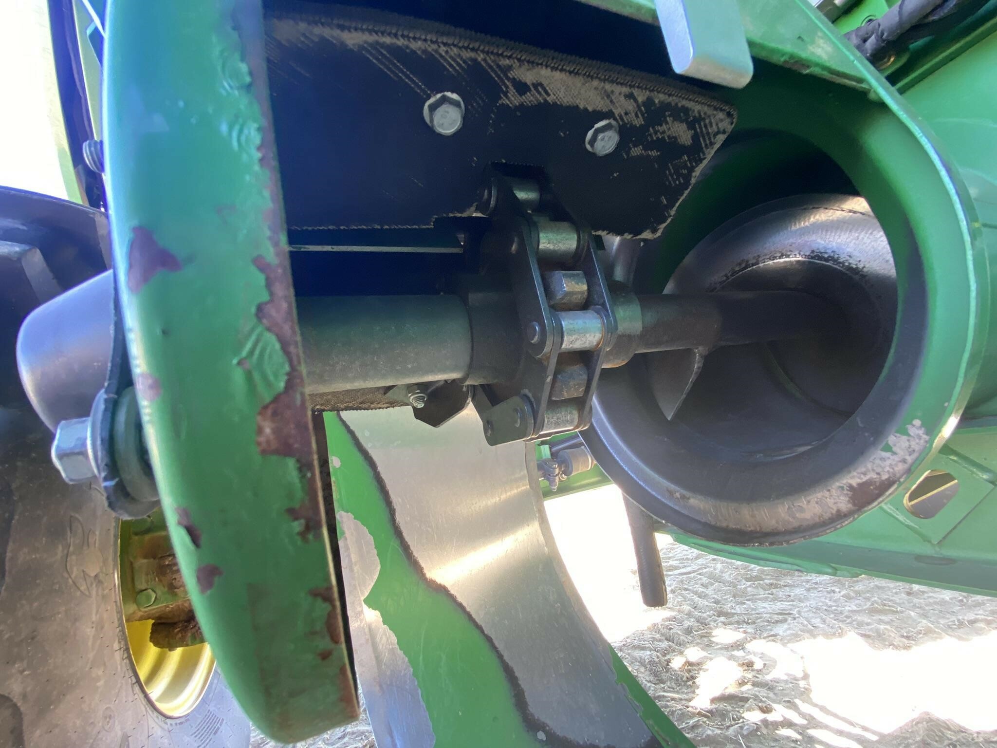 2014 John Deere S690 Combine