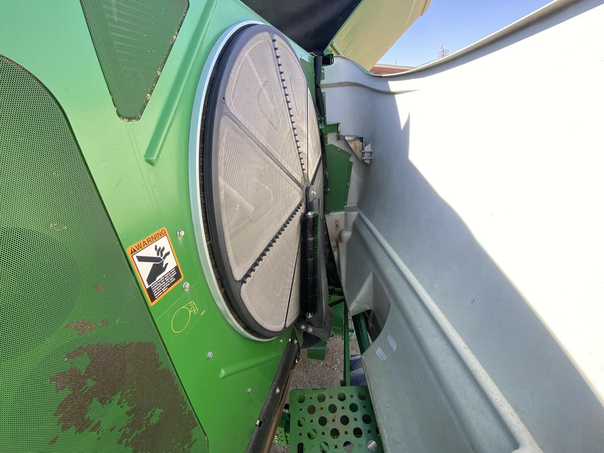 2014 John Deere S690 Combine