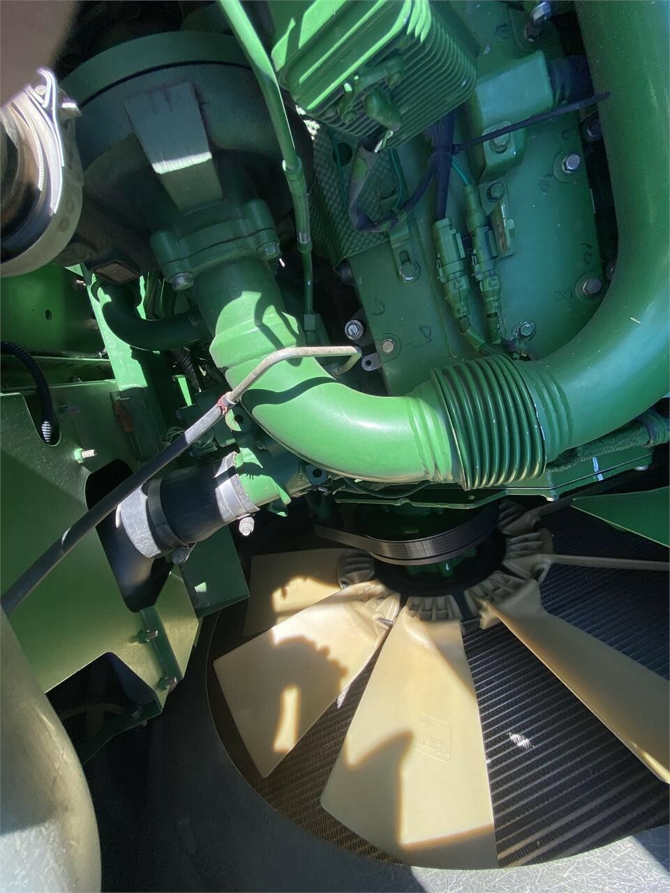 2014 John Deere S690 Combine