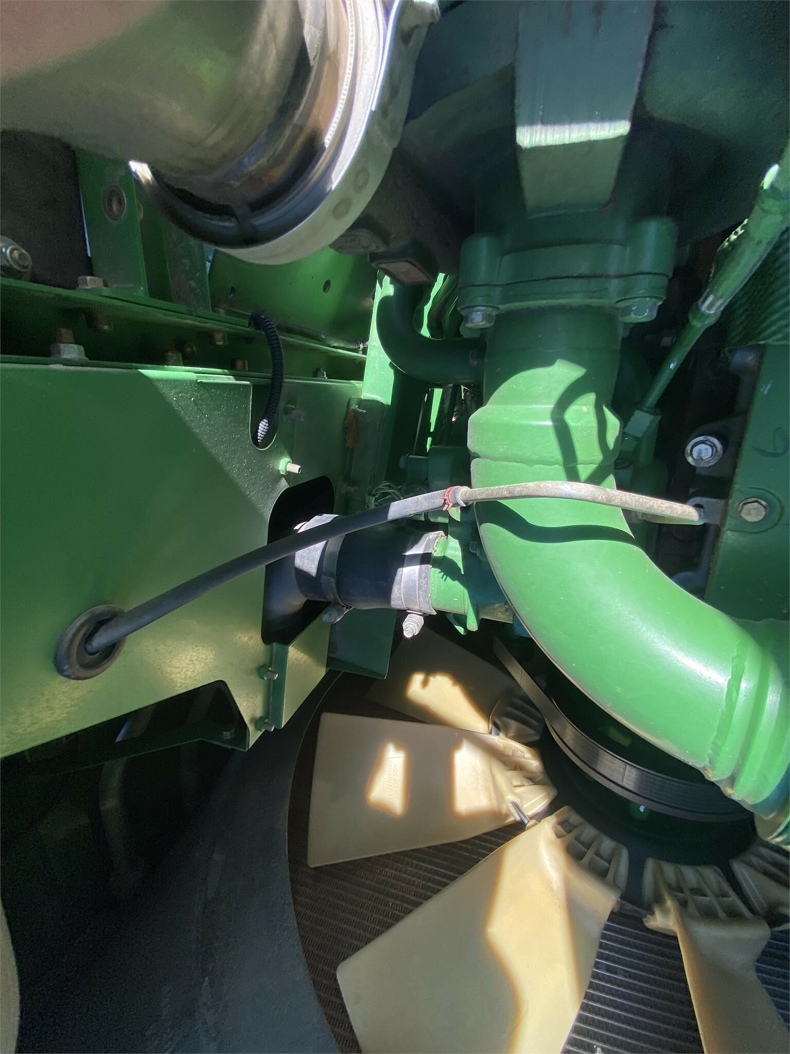 2014 John Deere S690 Combine