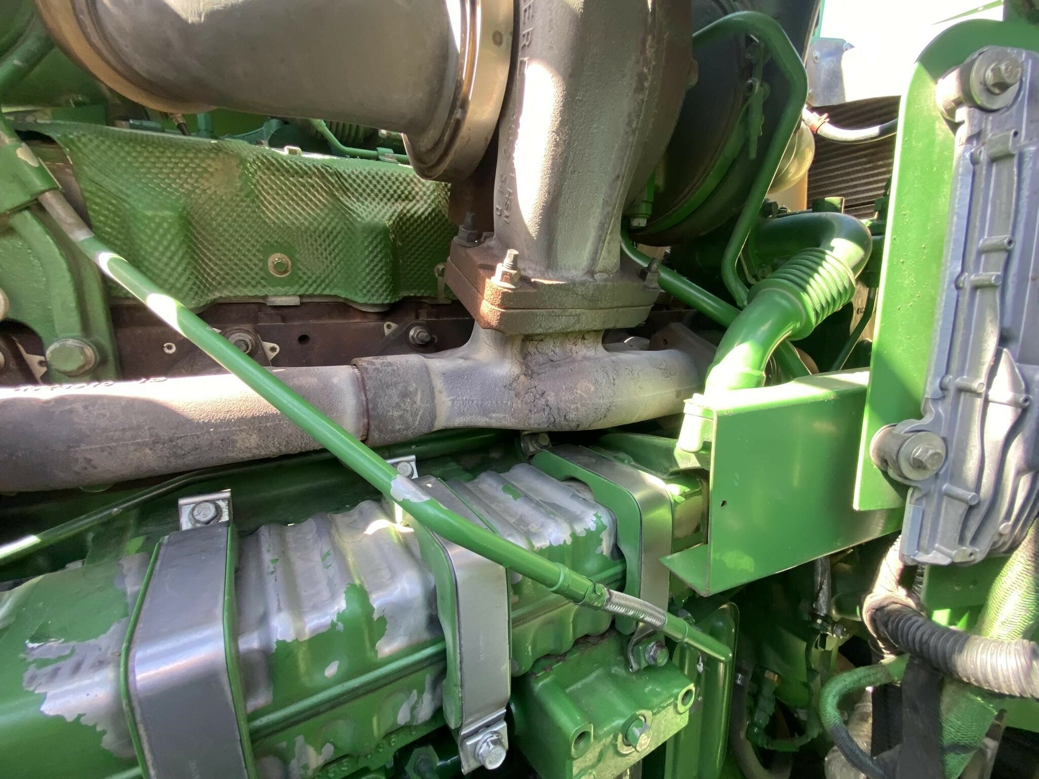 2014 John Deere S690 Combine