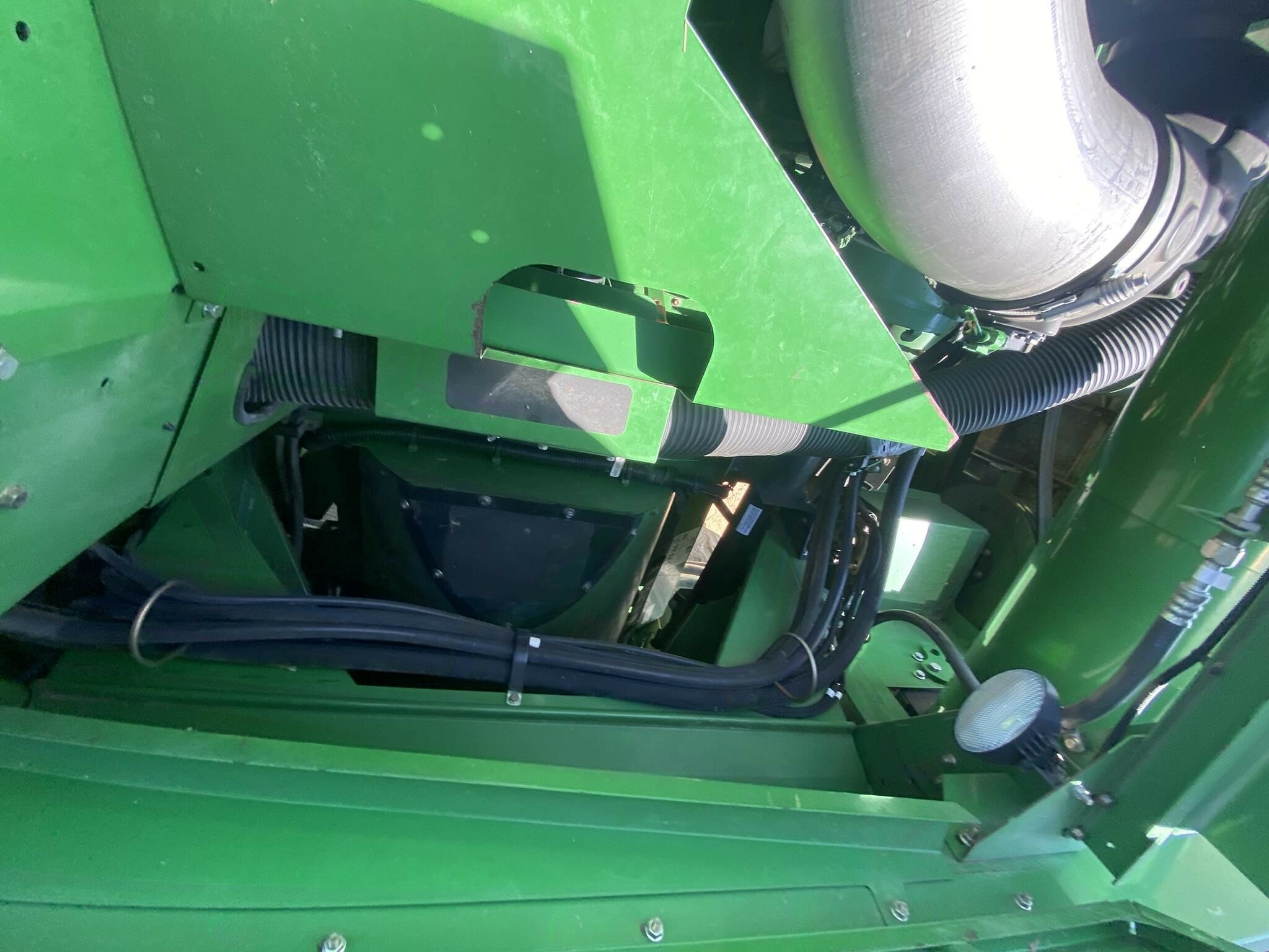 2014 John Deere S690 Combine