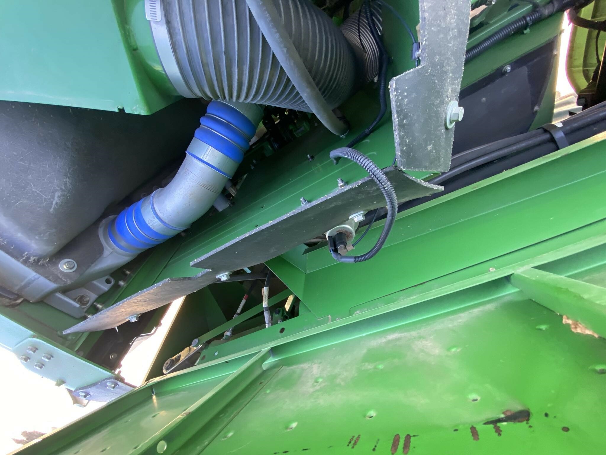 2014 John Deere S690 Combine