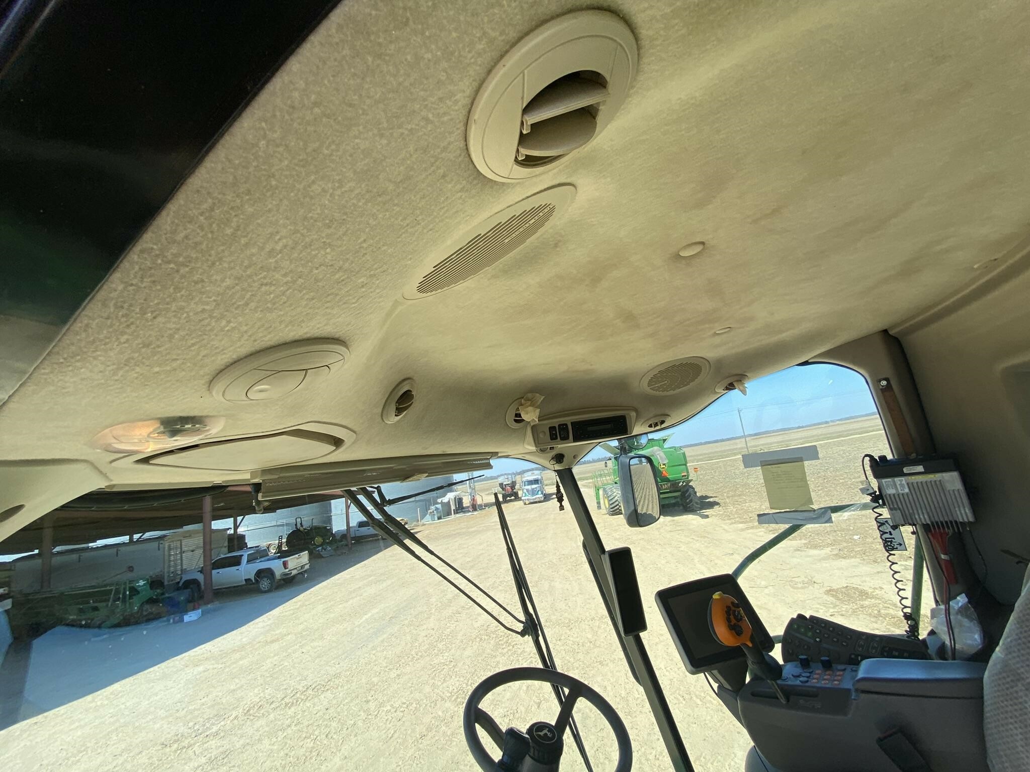 2014 John Deere S690 Combine