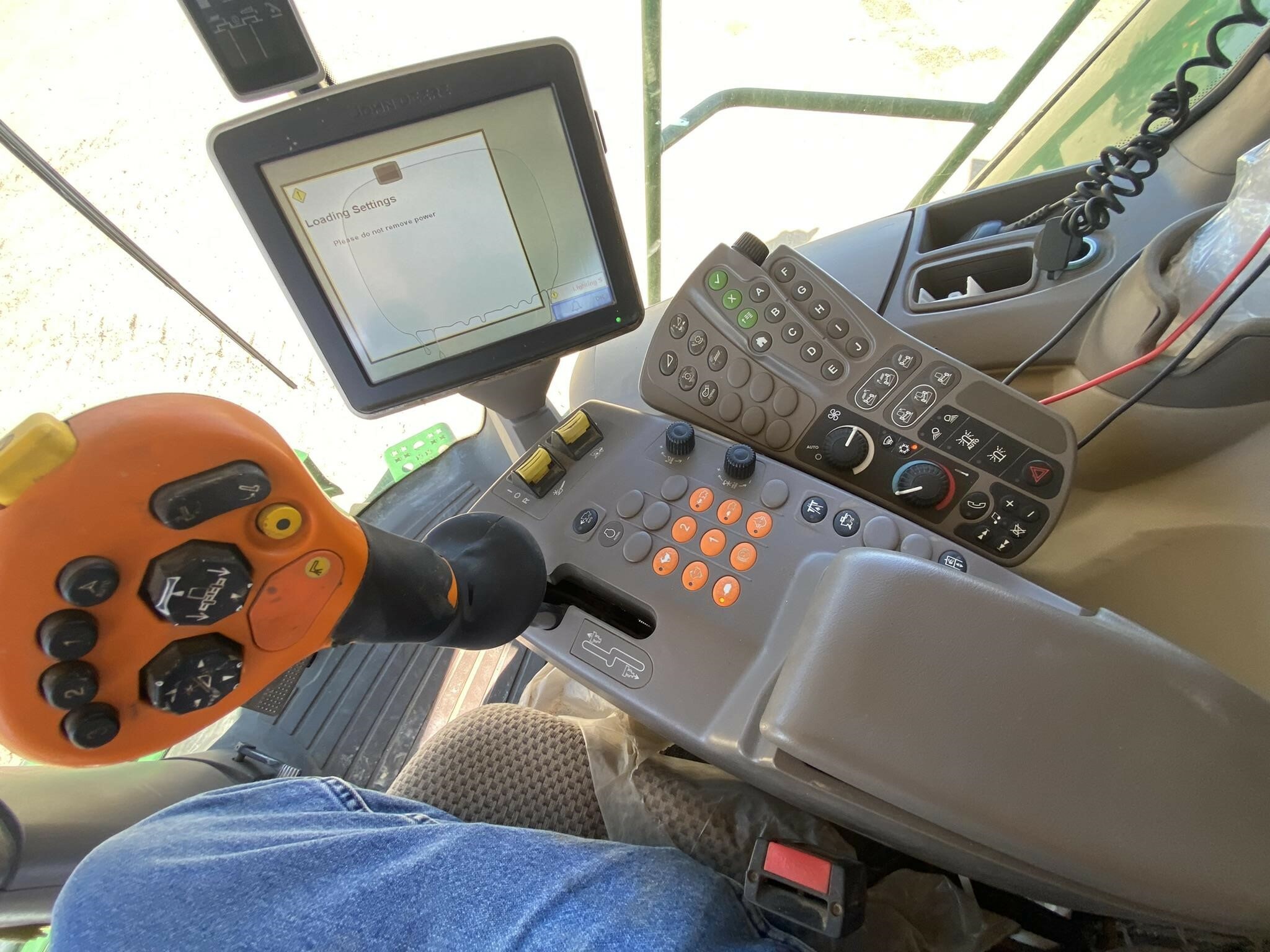 2014 John Deere S690 Combine