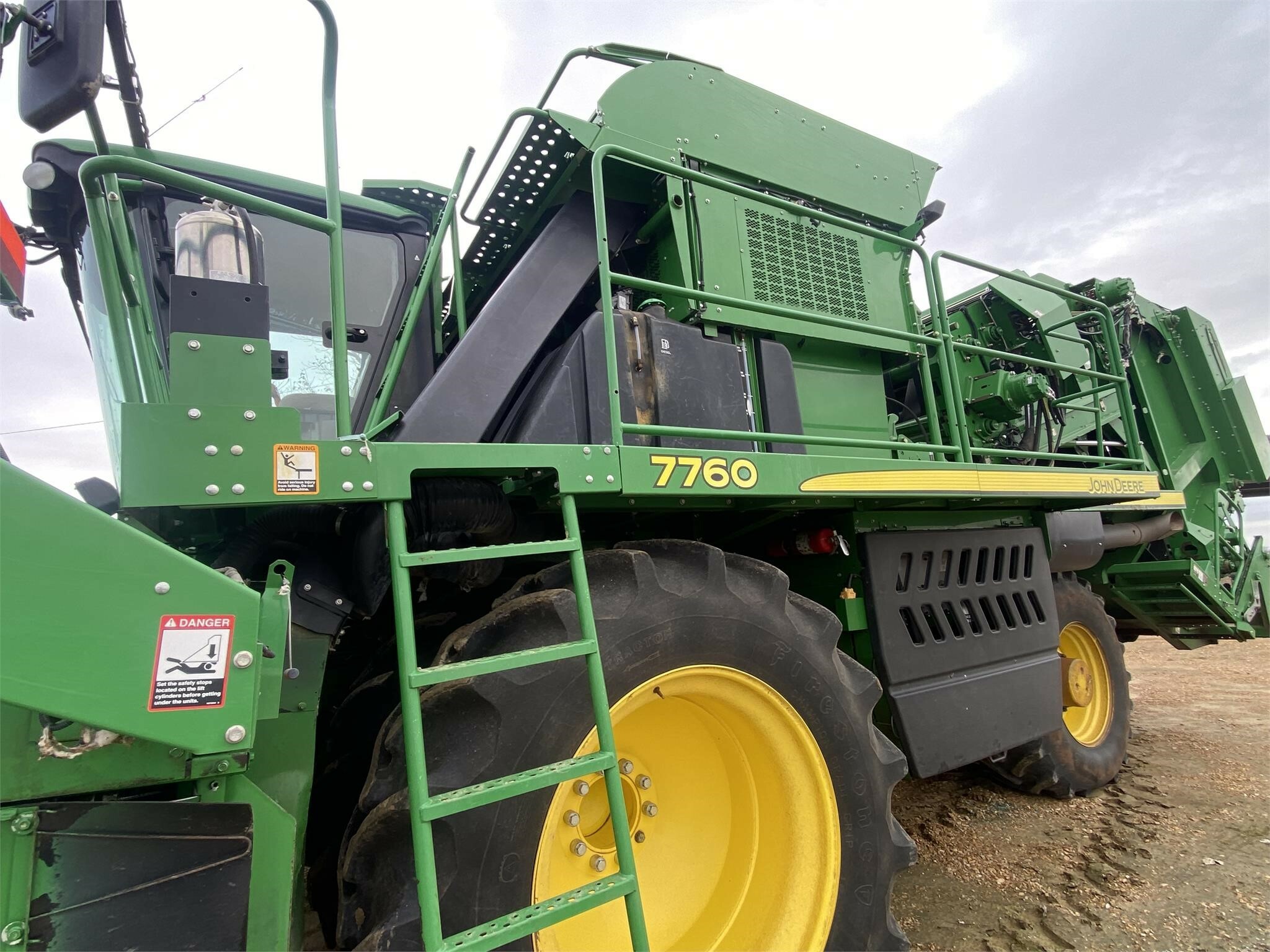2013 John Deere 7760 Cotton Equipment