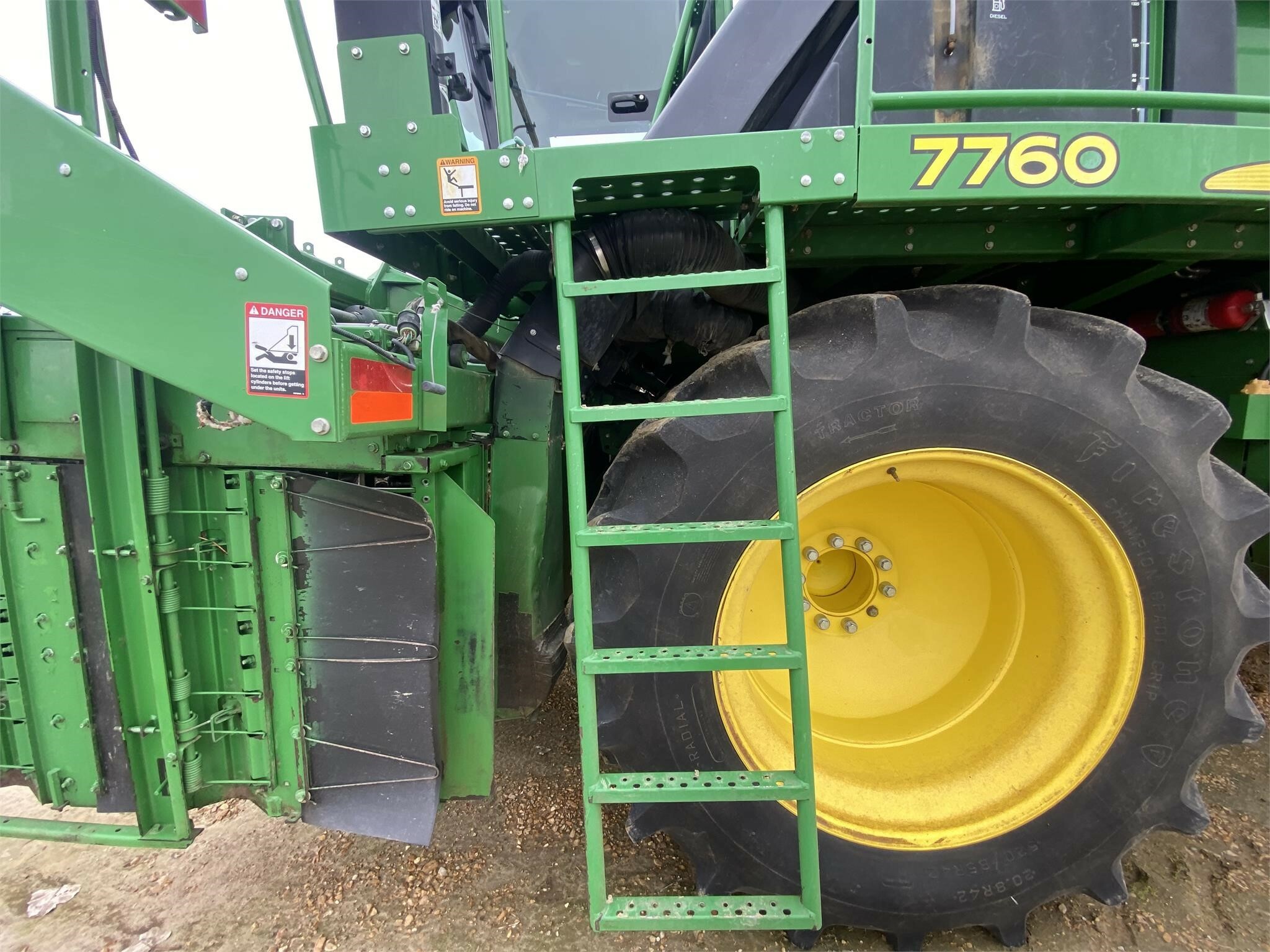 2013 John Deere 7760 Cotton Equipment