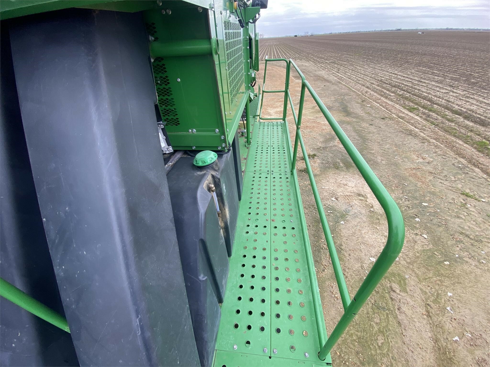 2013 John Deere 7760 Cotton Equipment