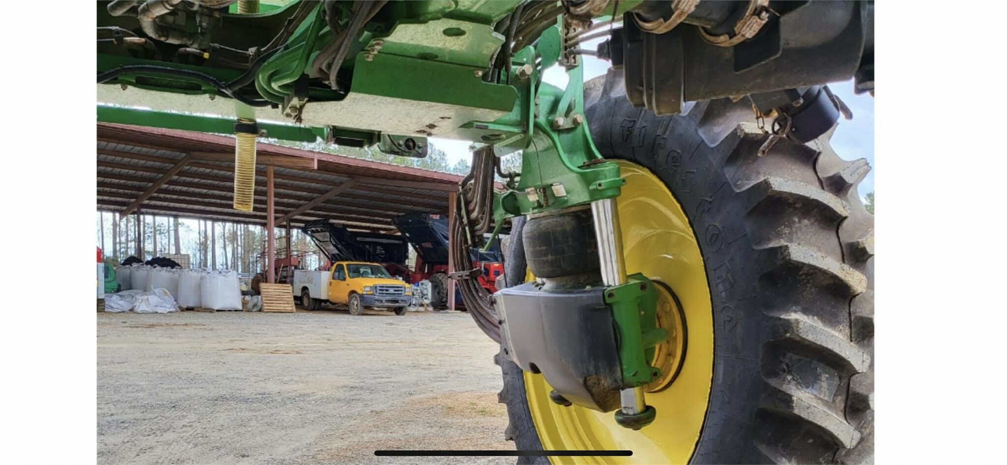 2019 John Deere R4030 Self-Propelled Sprayer