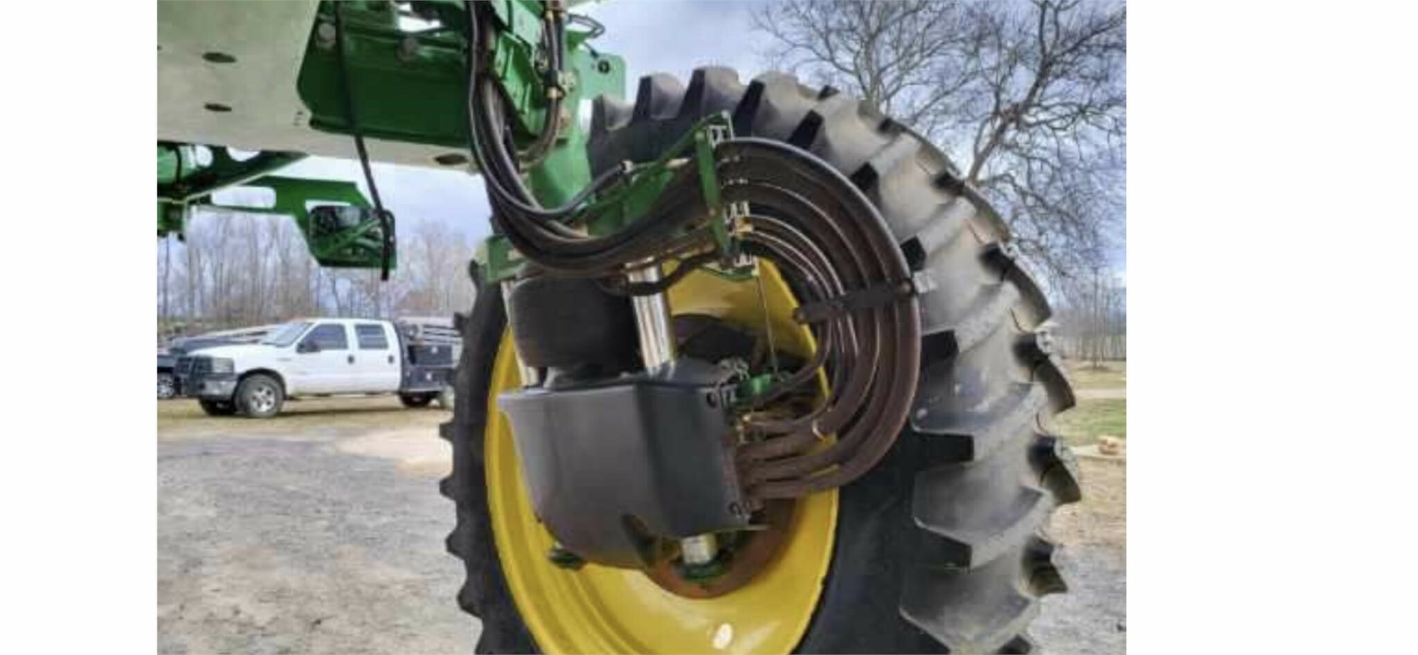 2019 John Deere R4030 Self-Propelled Sprayer