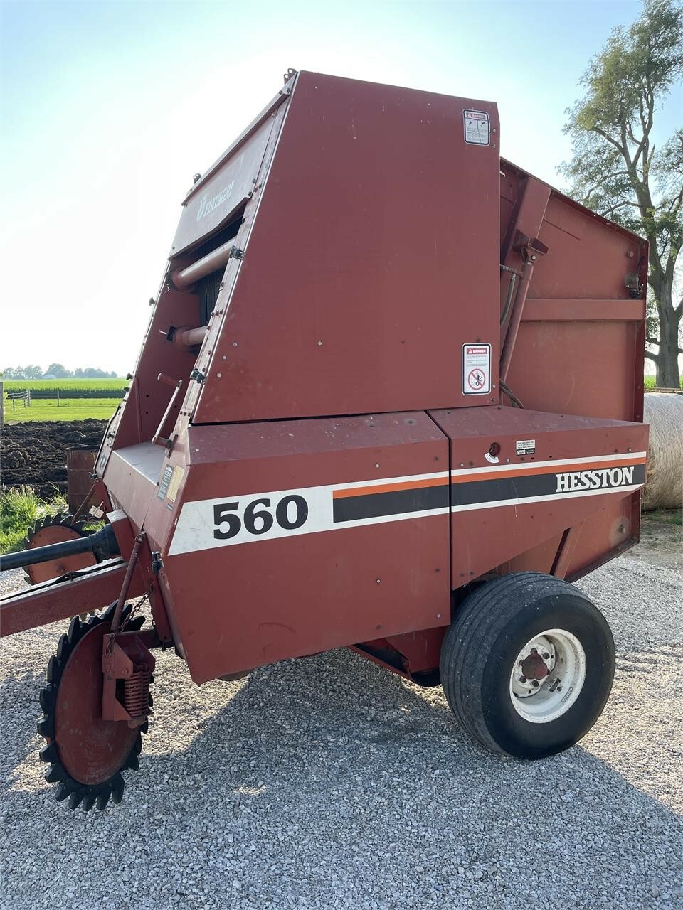 1988 Hesston 560 Round Baler 5,300 Machinery Pete