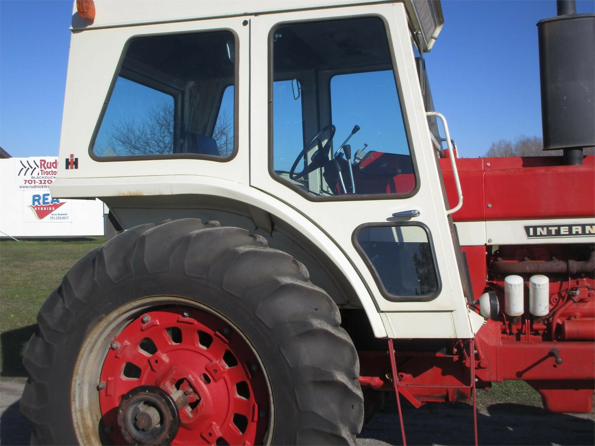 1972 International Harvester 1066 Tractor