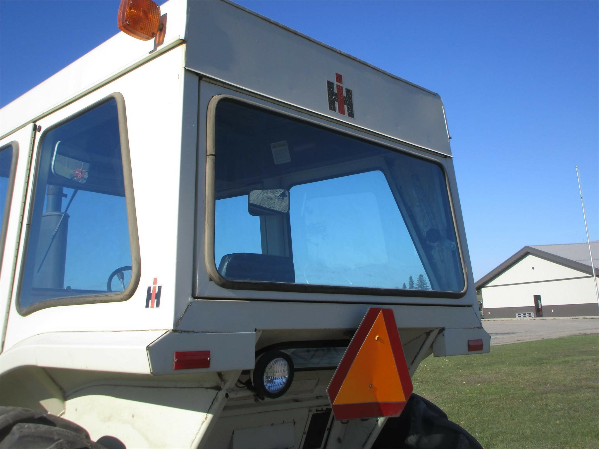 1972 International Harvester 1066 Tractor