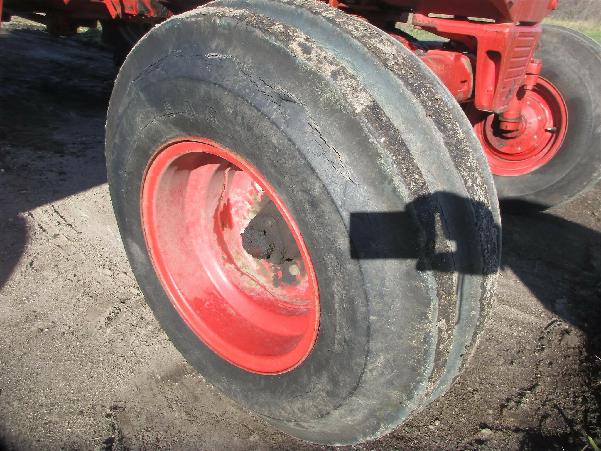1972 International Harvester 1066 Tractor