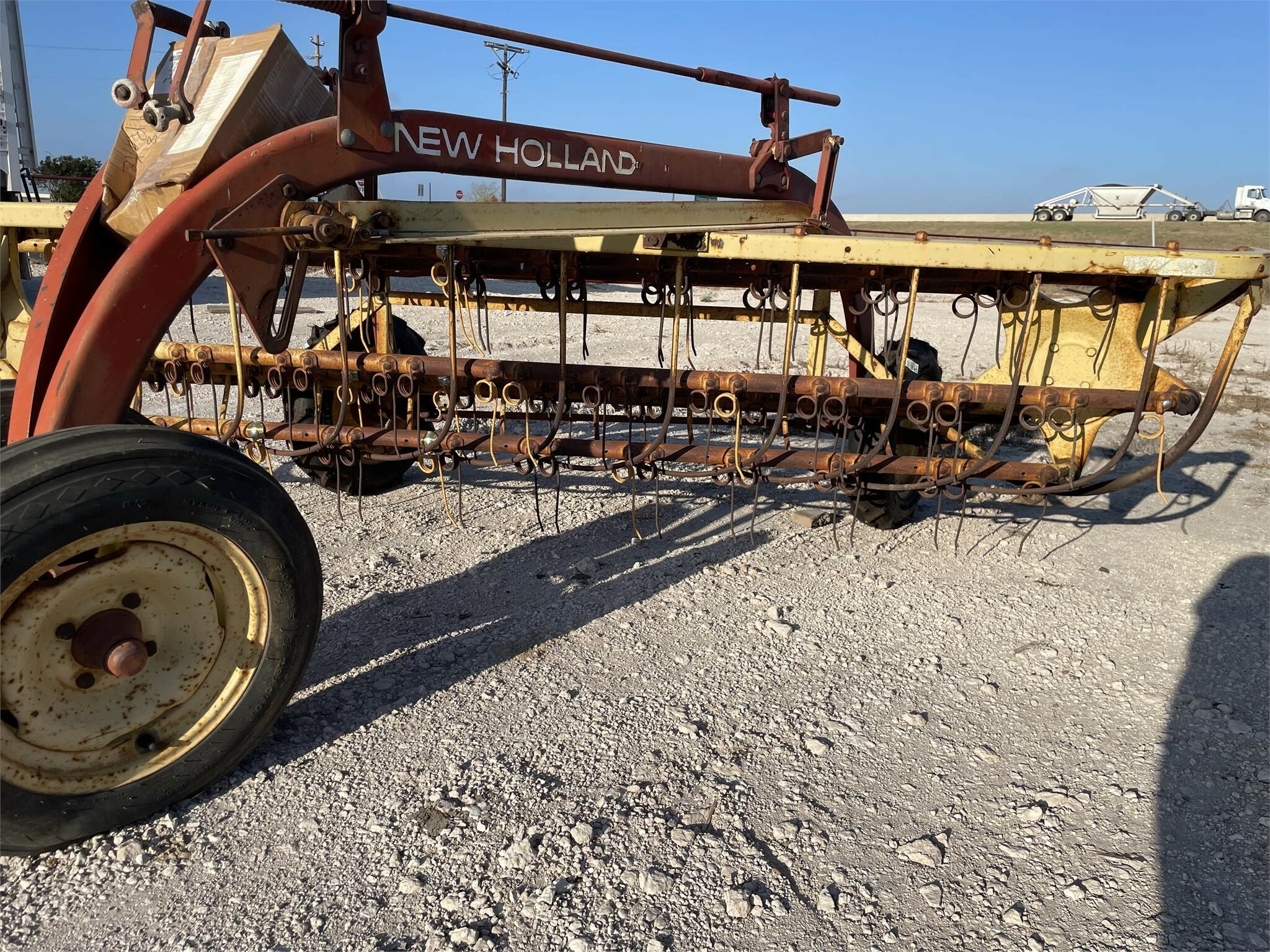  New Holland 258 Rake