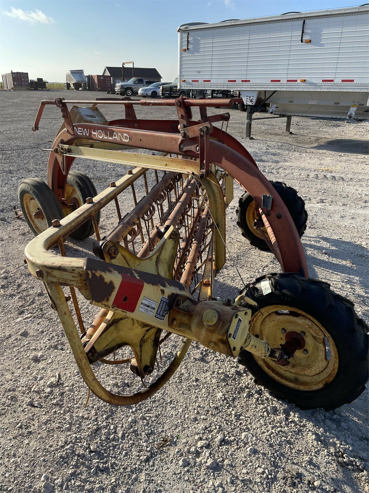  New Holland 258 Rake