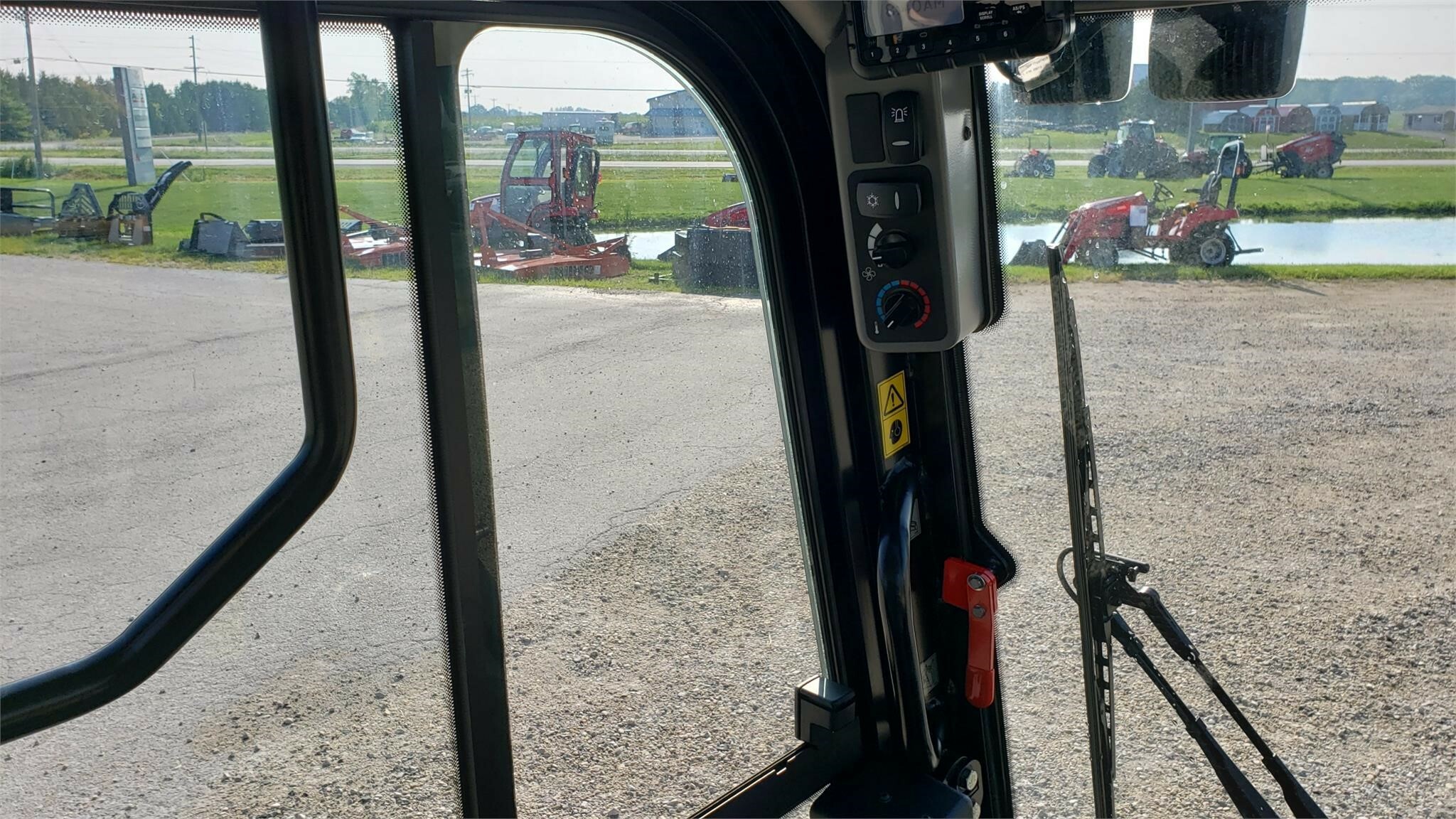 2023 JCB 270 Skid Steer