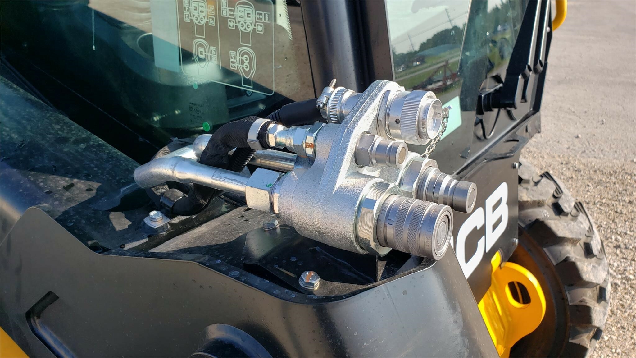 2023 JCB 270 Skid Steer