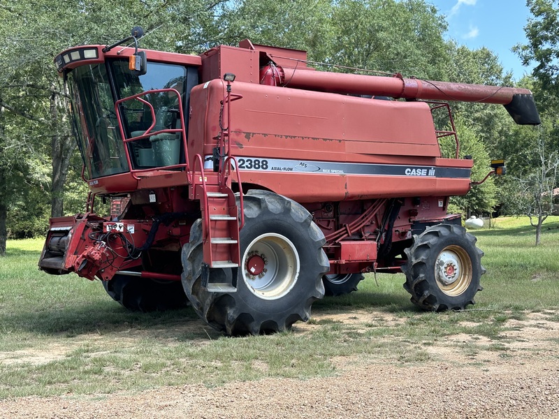 Case IH 7140 combine harvester, Harvesters Case IH SA