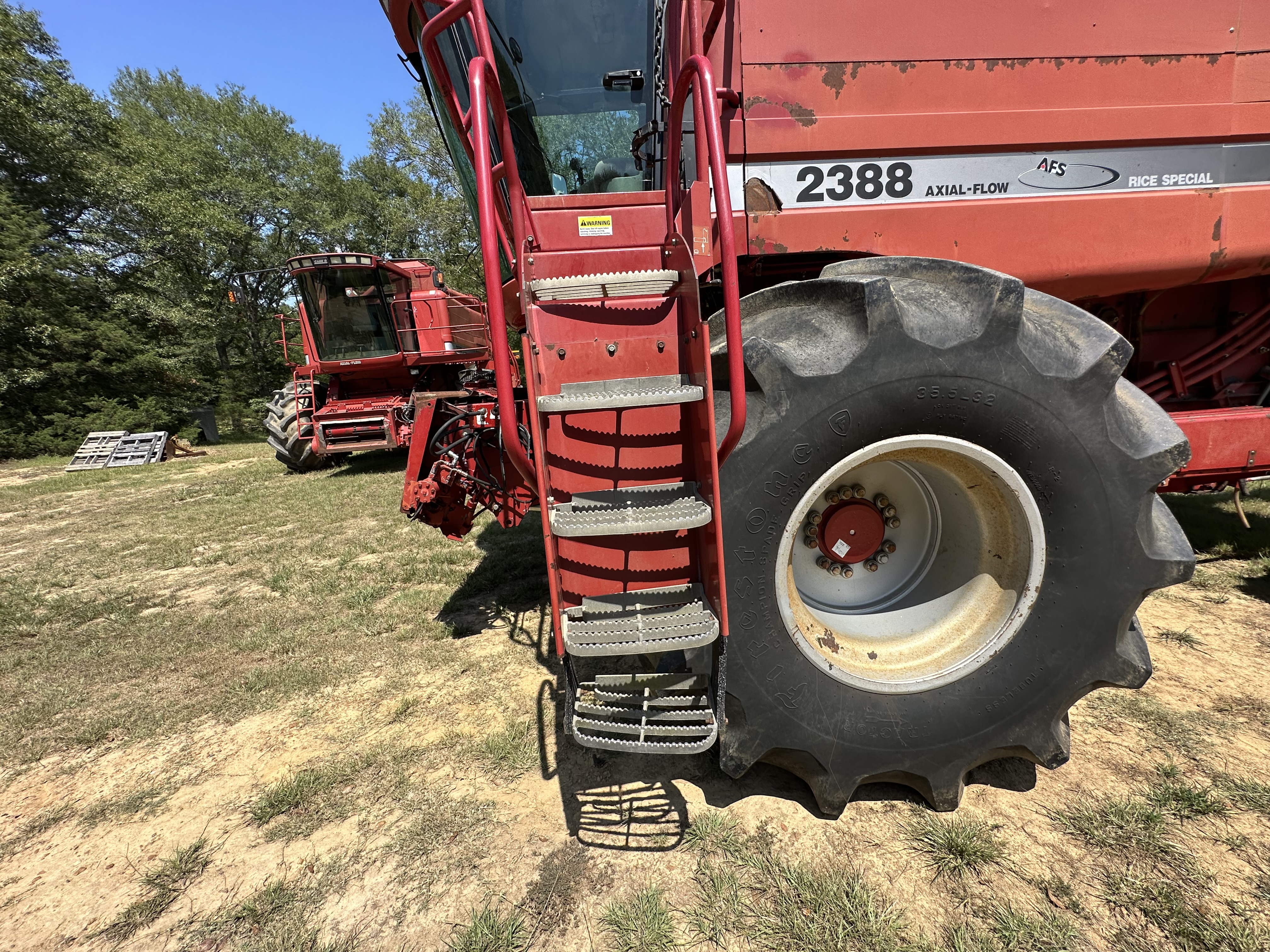 2002 Case IH 2388 Combine