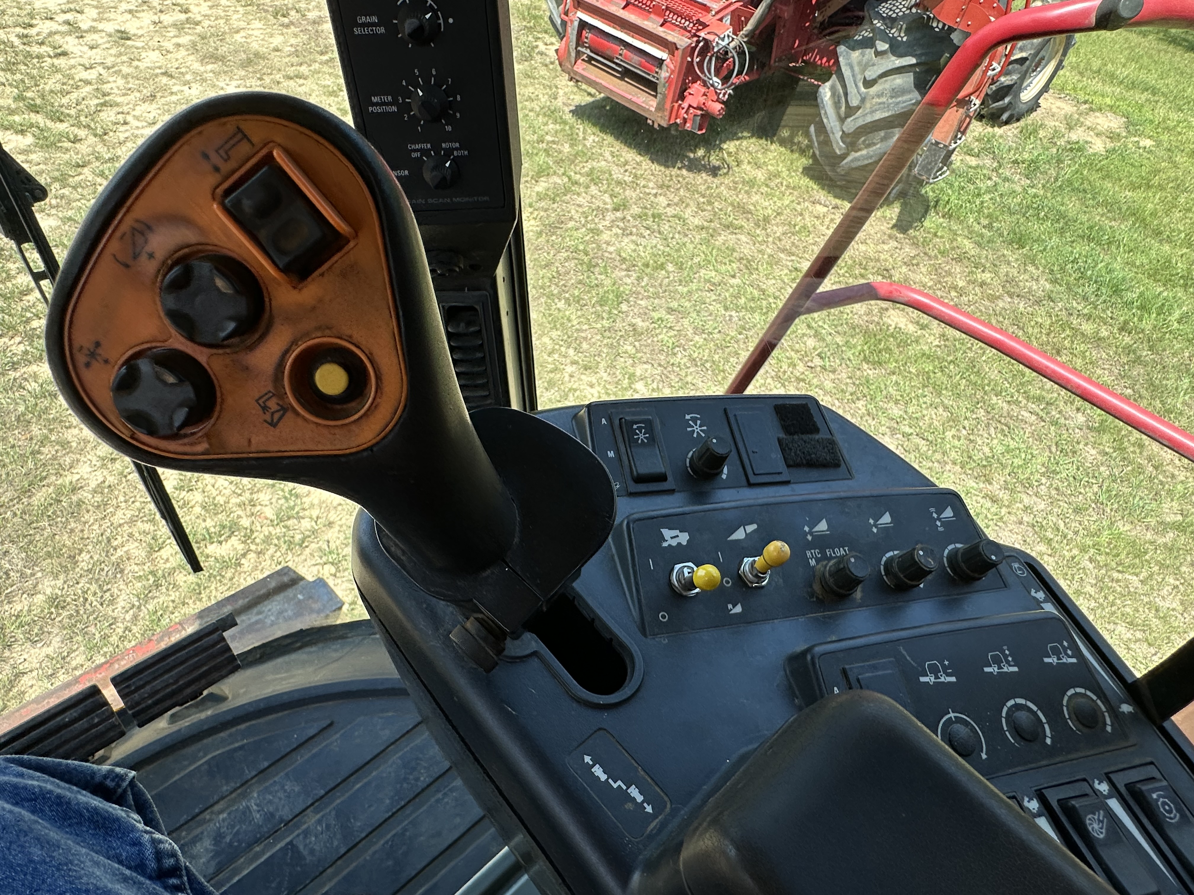 2002 Case IH 2388 Combine