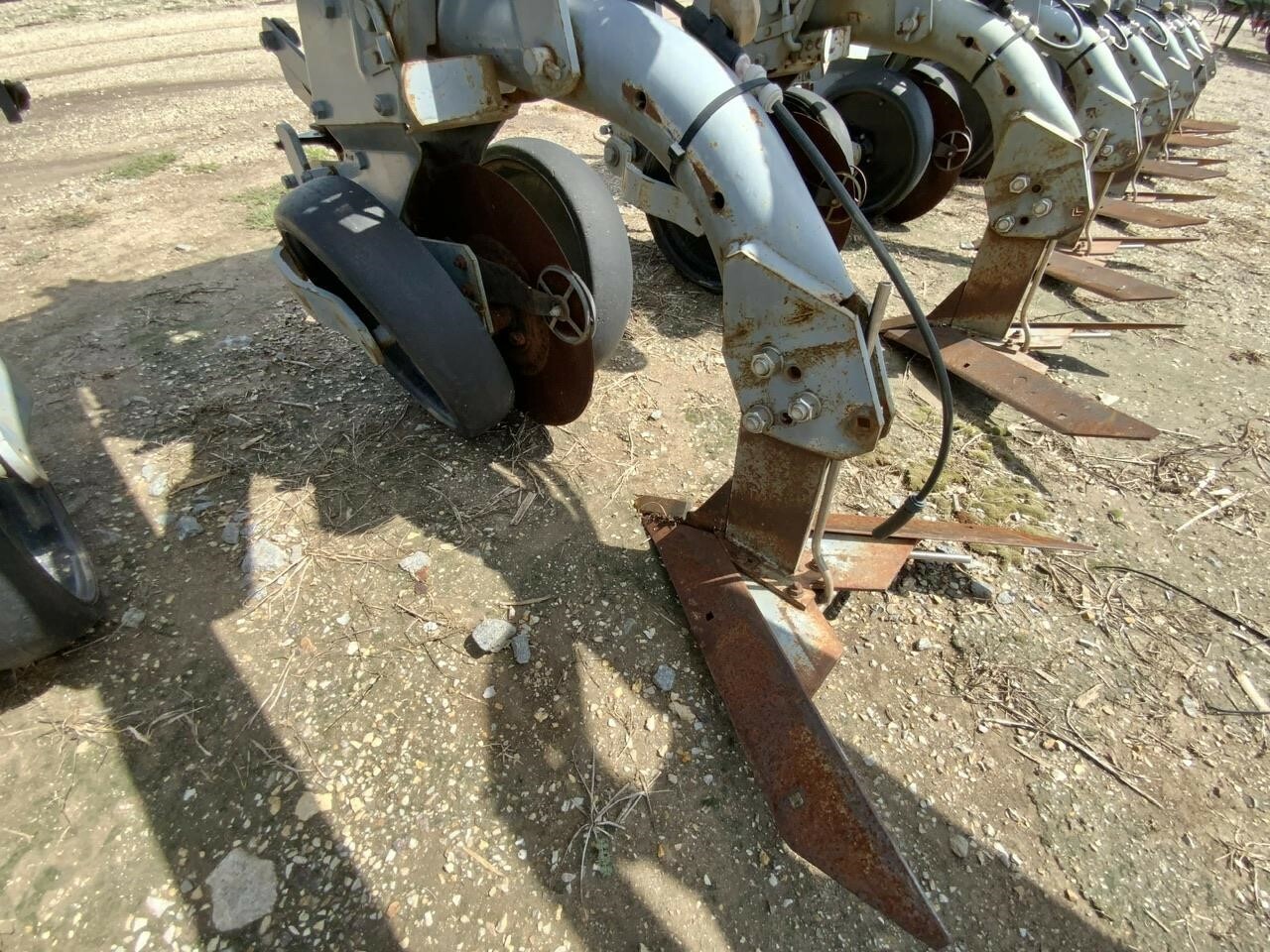  Hiniker 6000 Cultivator