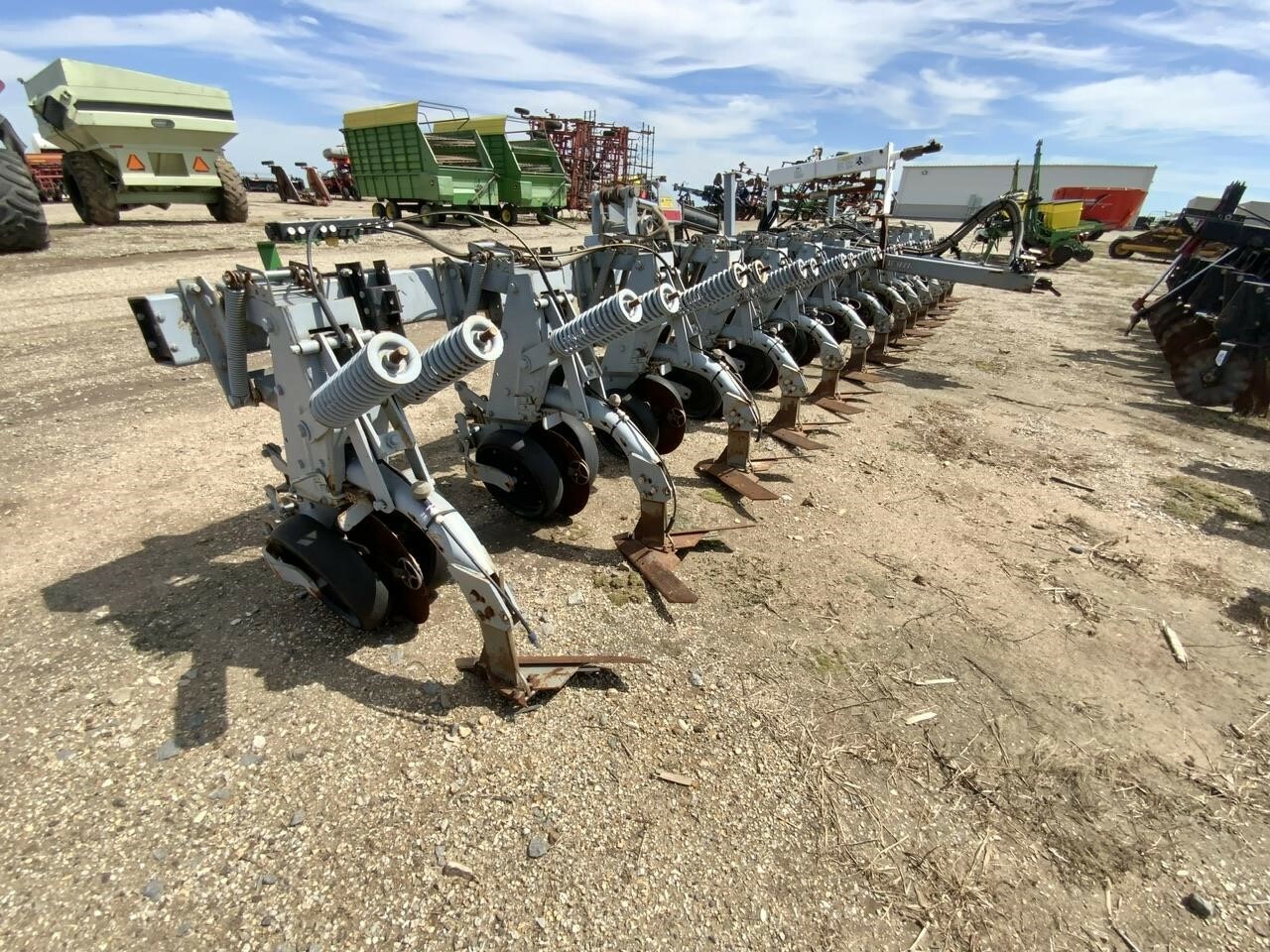  Hiniker 6000 Cultivator