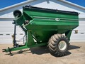 2001 J&M 875-18 Grain Cart