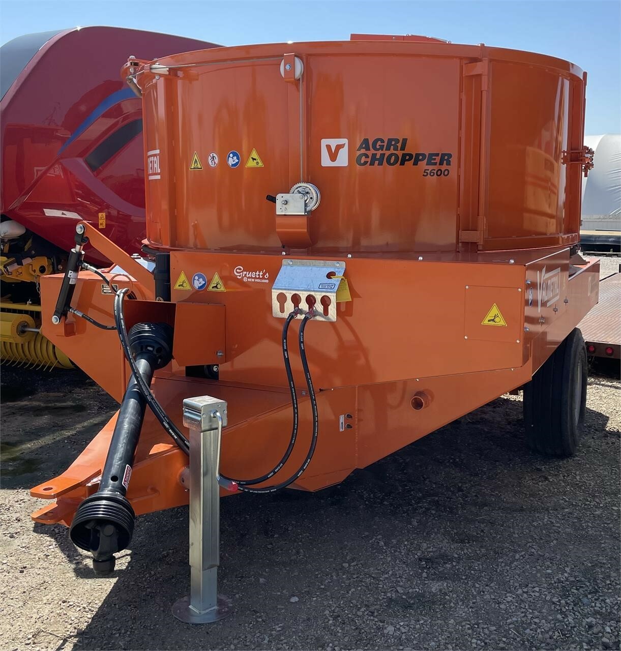 2023 Valmetal AGRICHOPPER 5600 Grinders and Mixer Call Machinery Pete