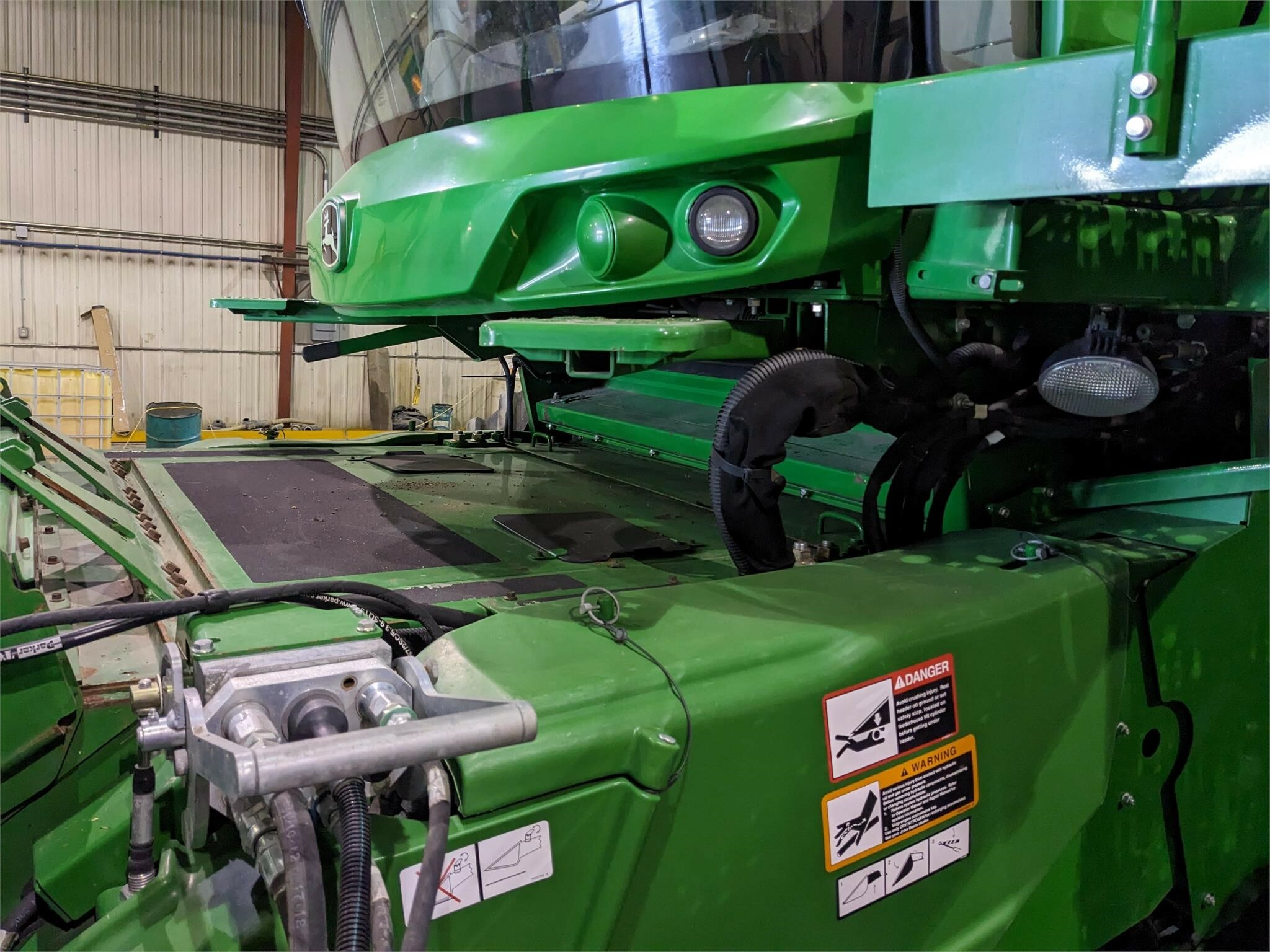 2016 John Deere S680 Combine
