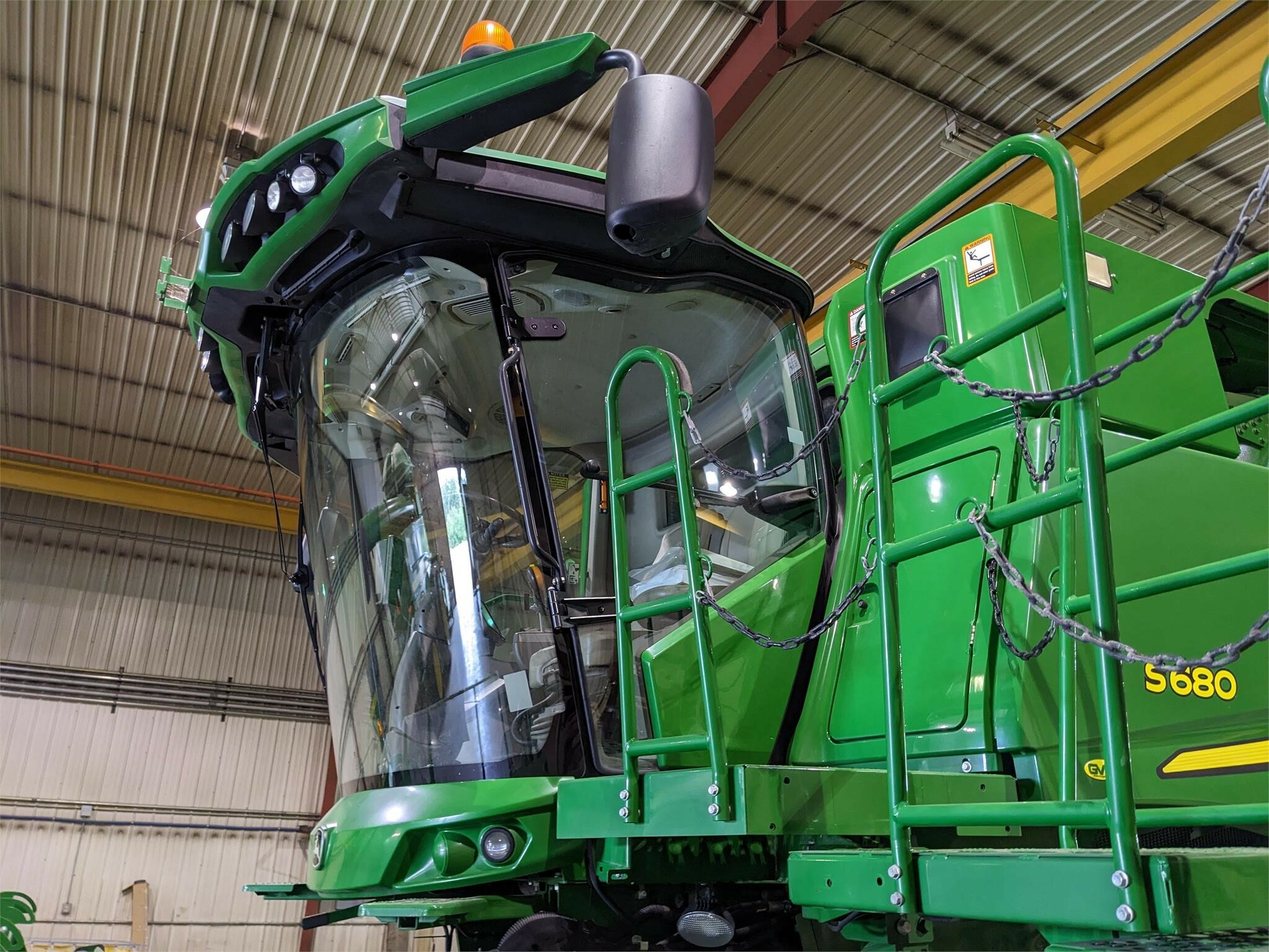 2016 John Deere S680 Combine