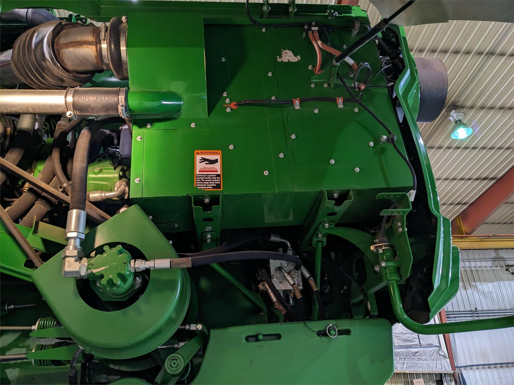 2016 John Deere S680 Combine