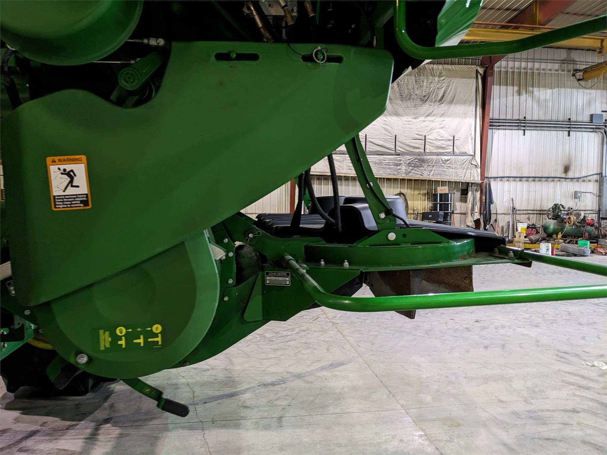2016 John Deere S680 Combine