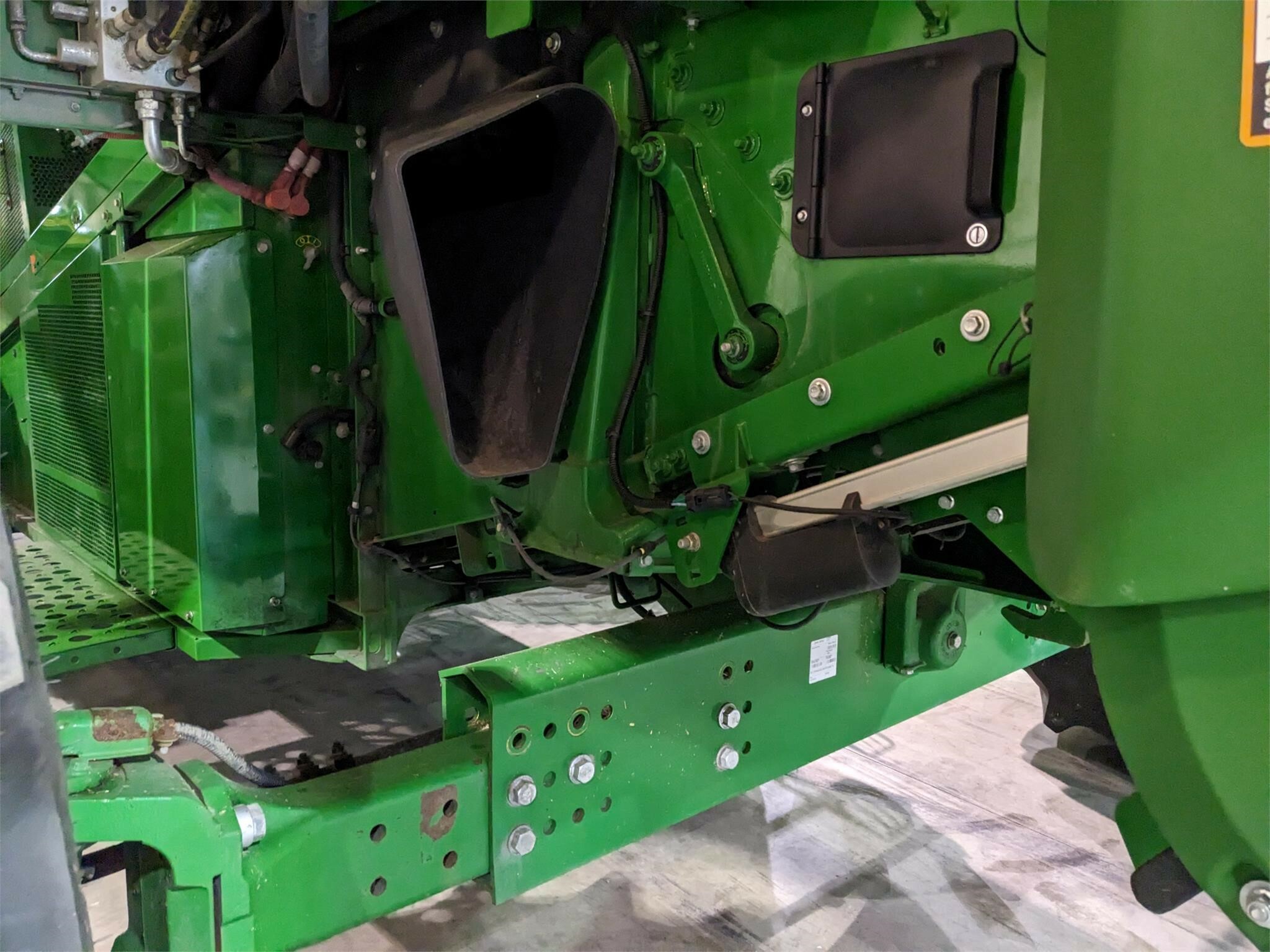 2016 John Deere S680 Combine